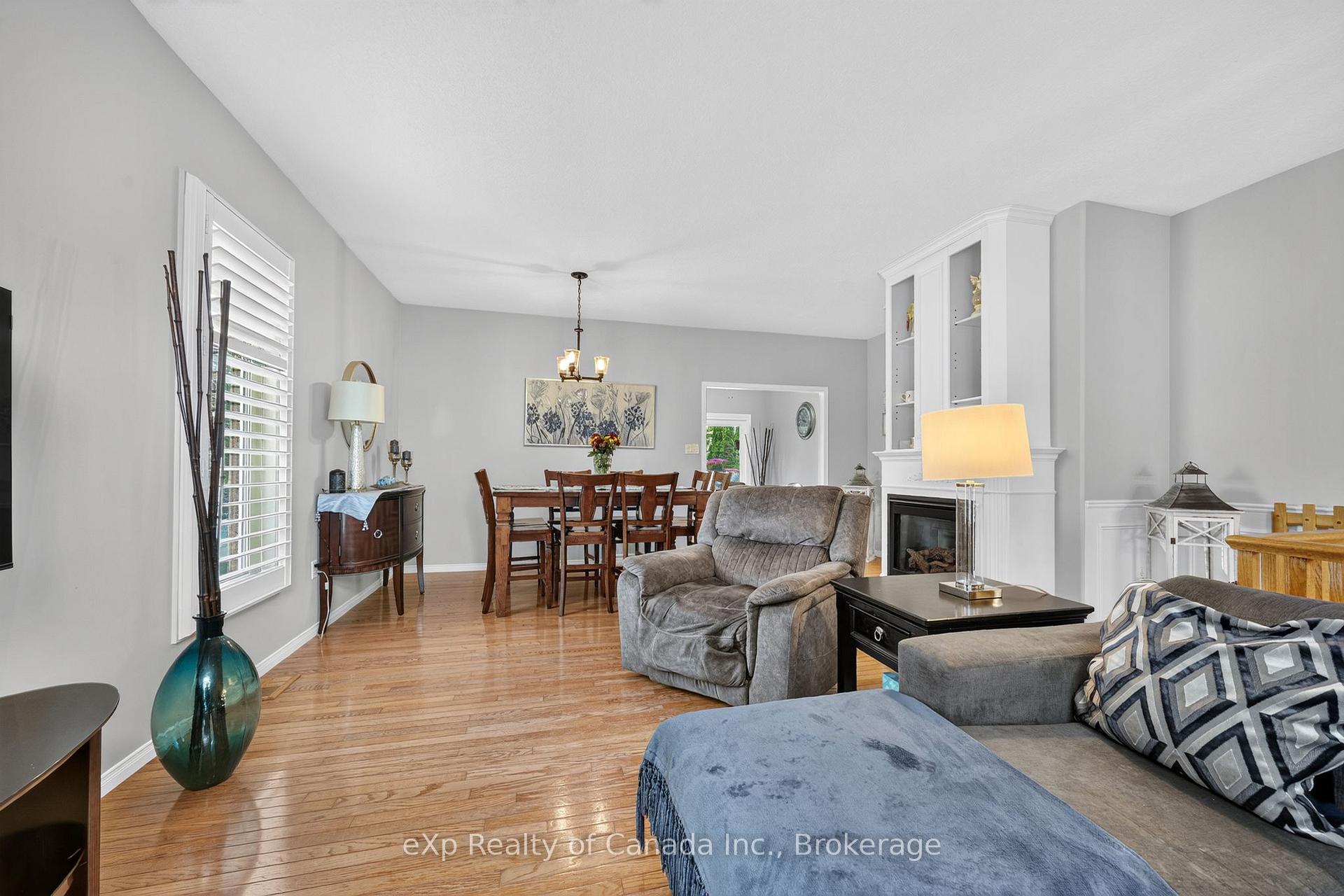 Photo 20 of 17 Varley Crescent, Brantford, Mayfair — HOMEH