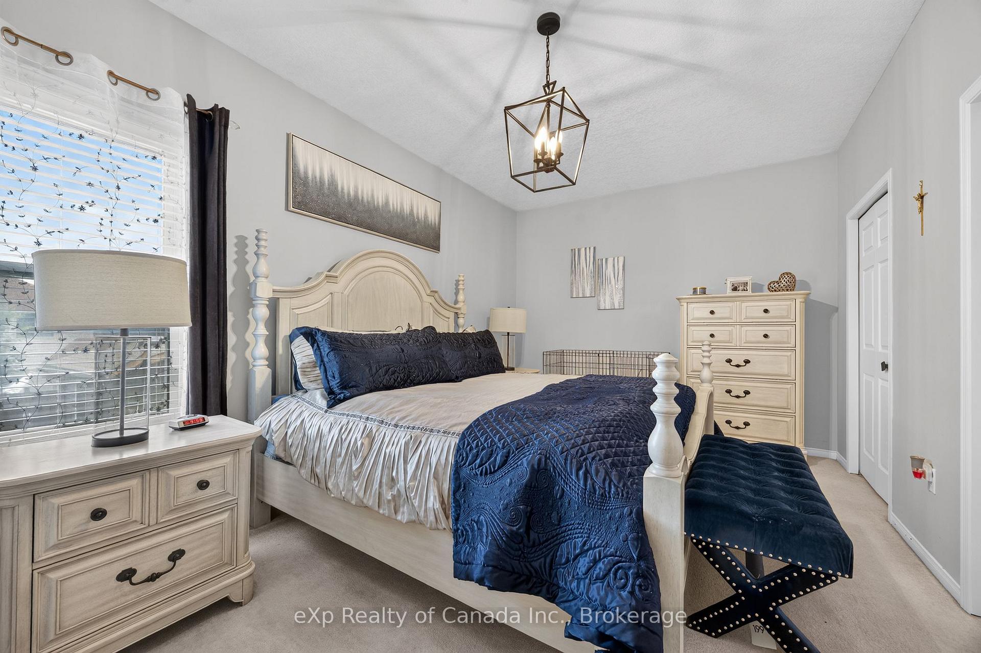 Photo 29 of 17 Varley Crescent, Brantford, Mayfair — HOMEH