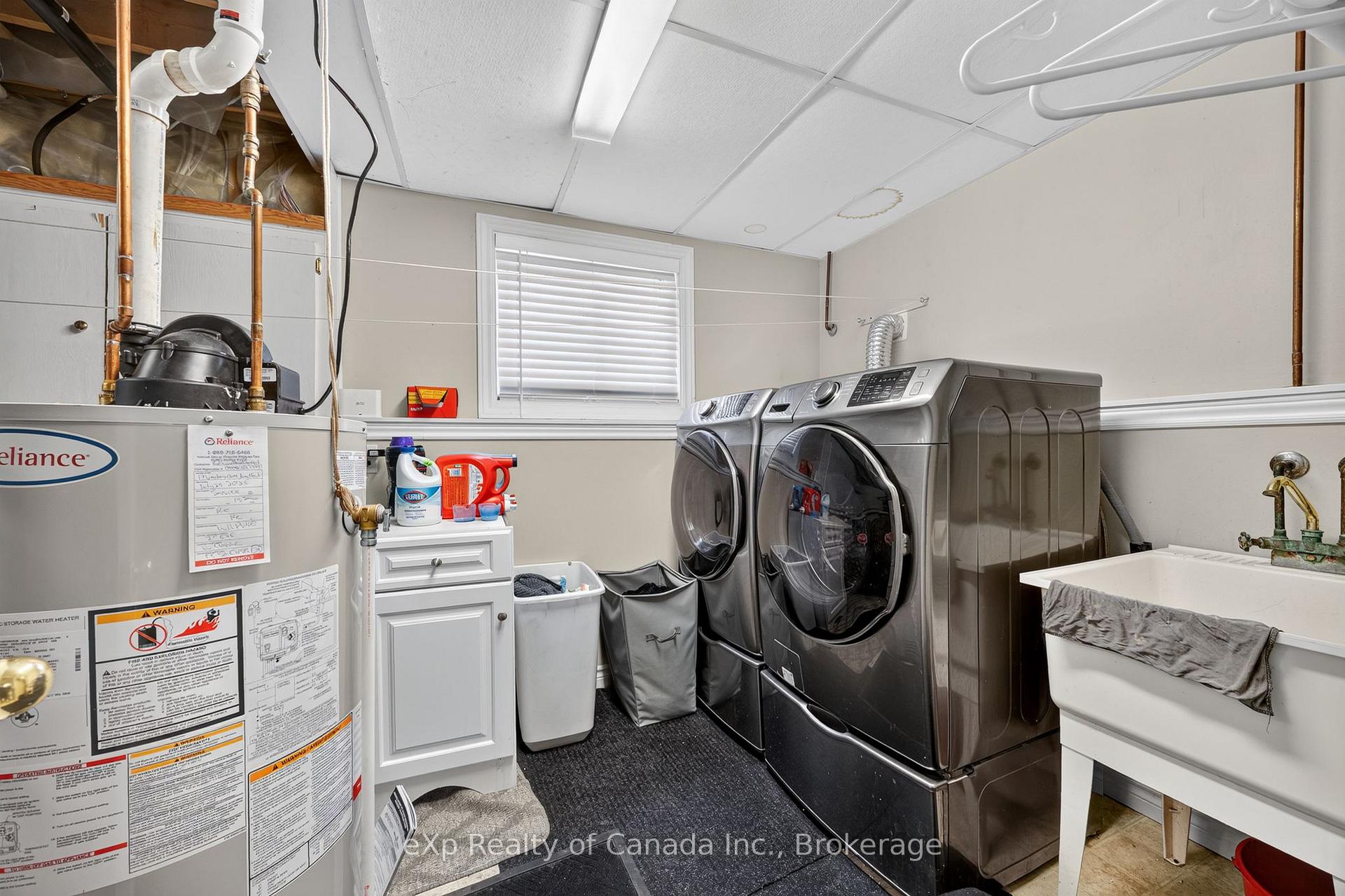 Photo 40 of 17 Varley Crescent, Brantford, Mayfair — HOMEH