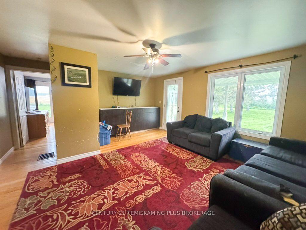 Photo 4 of 882881 65 Highway E, Timiskaming, TIM - Outside - Rural — HOMEH