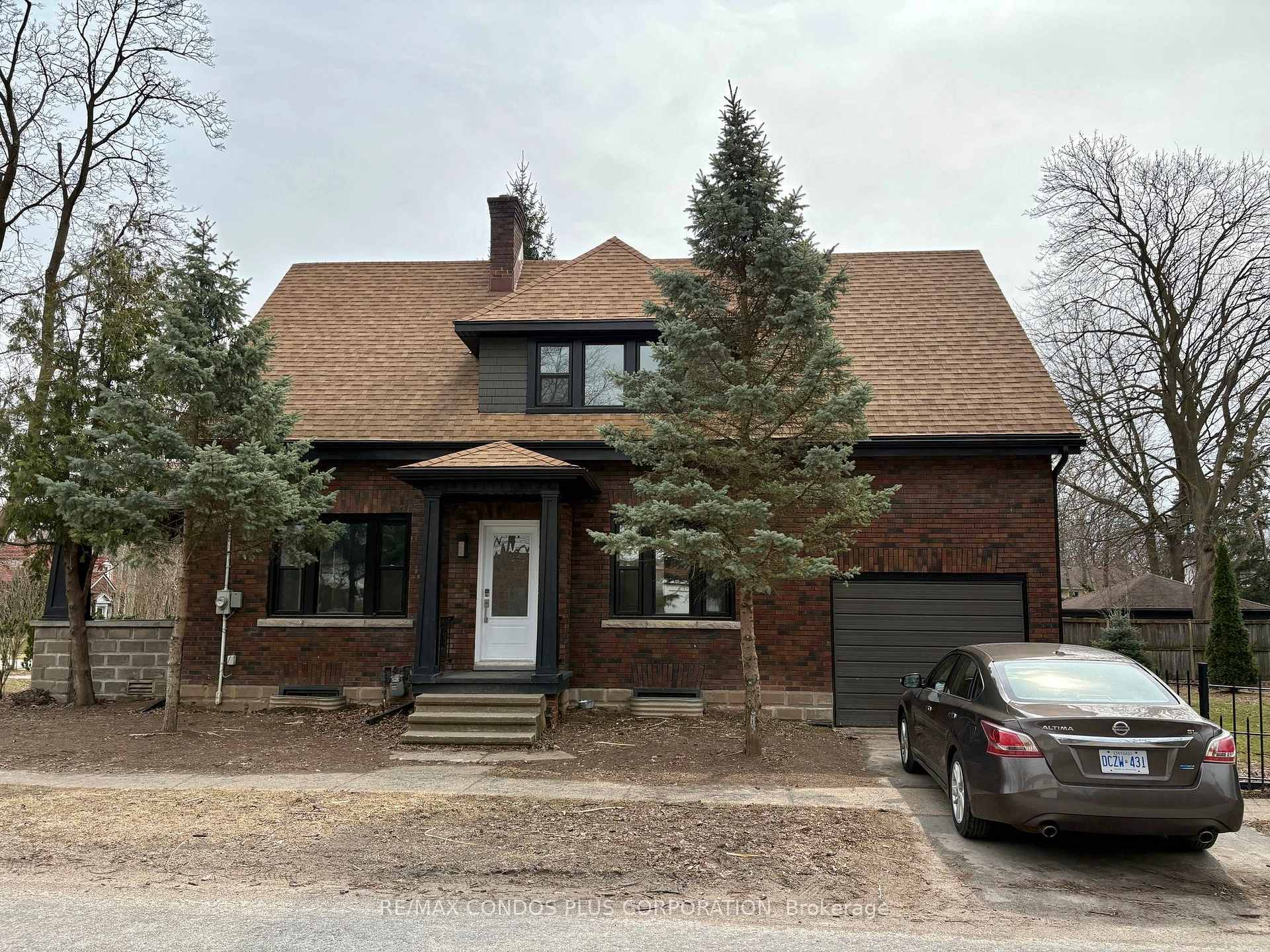 Photo 2 of 5983 Corwin Avenue, Niagara Falls, Dorchester — HOMEH