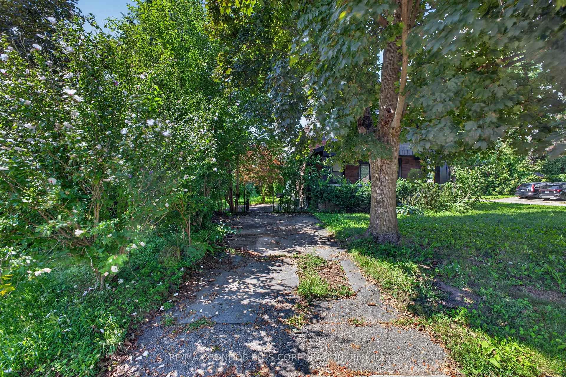 Photo 5 of 5983 Corwin Avenue, Niagara Falls, Dorchester — HOMEH