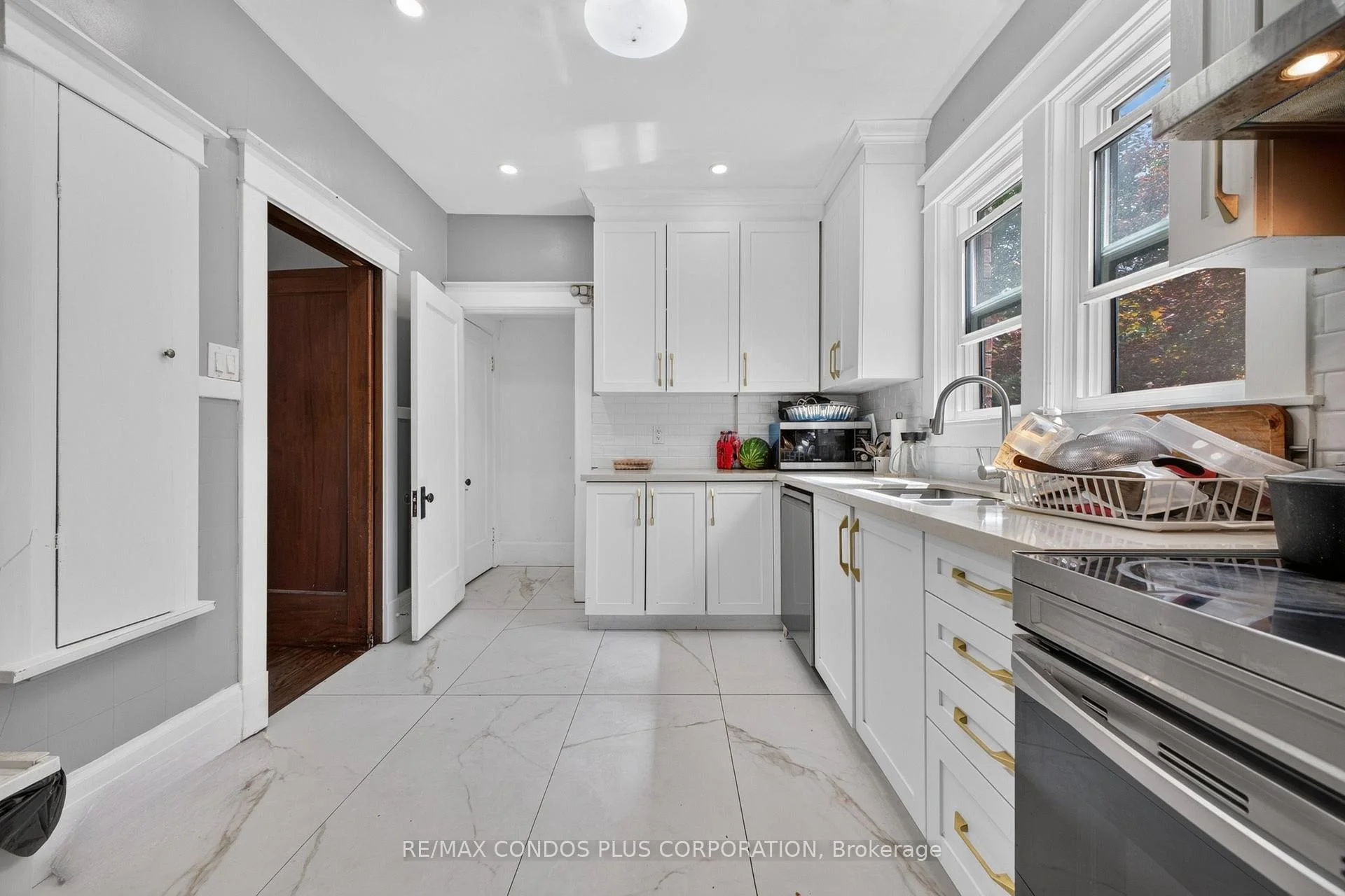 Photo 13 of 5983 Corwin Avenue, Niagara Falls, Dorchester — HOMEH