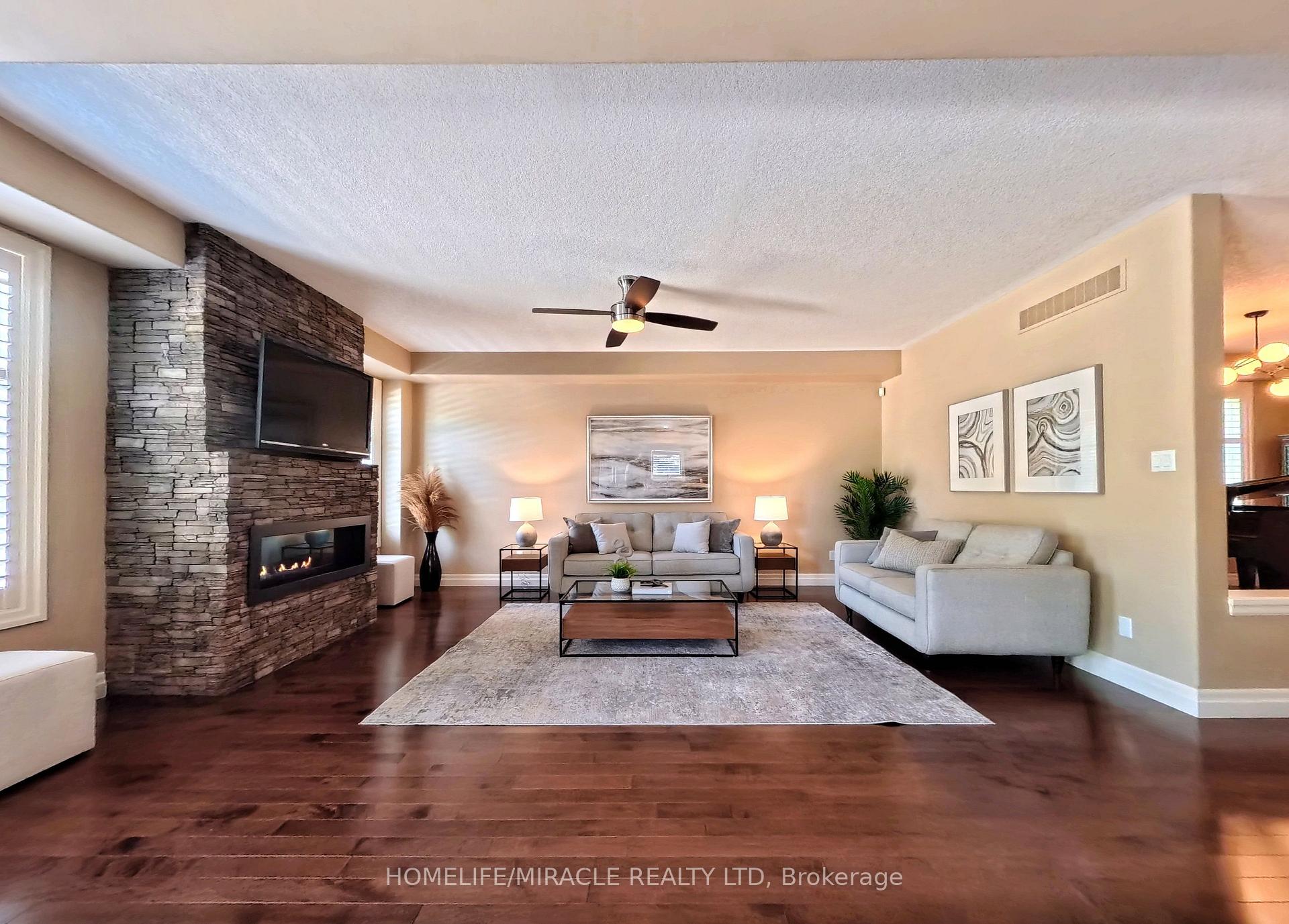 Photo 21 of 913 Valebrook Court, Kitchener, Grand River South — HOMEH