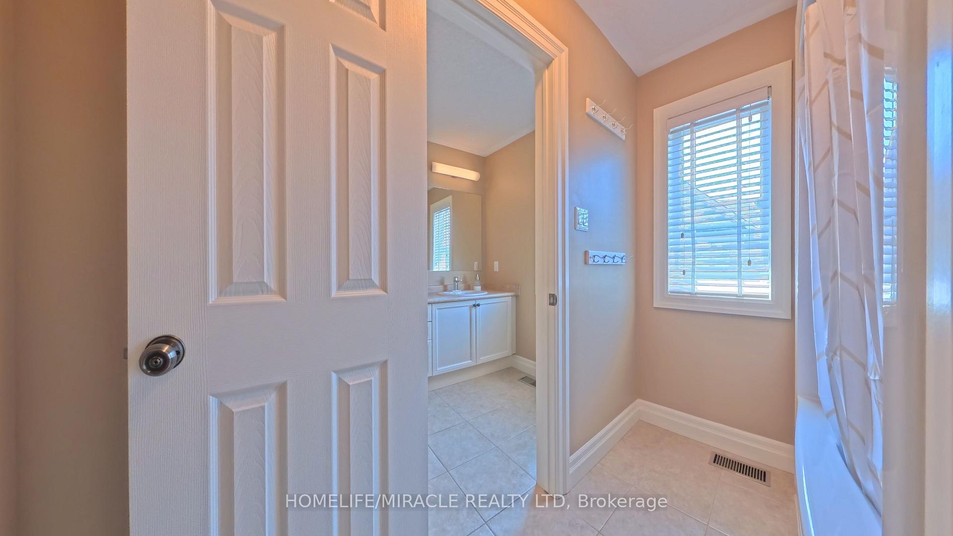 Photo 62 of 913 Valebrook Court, Kitchener, Grand River South — HOMEH
