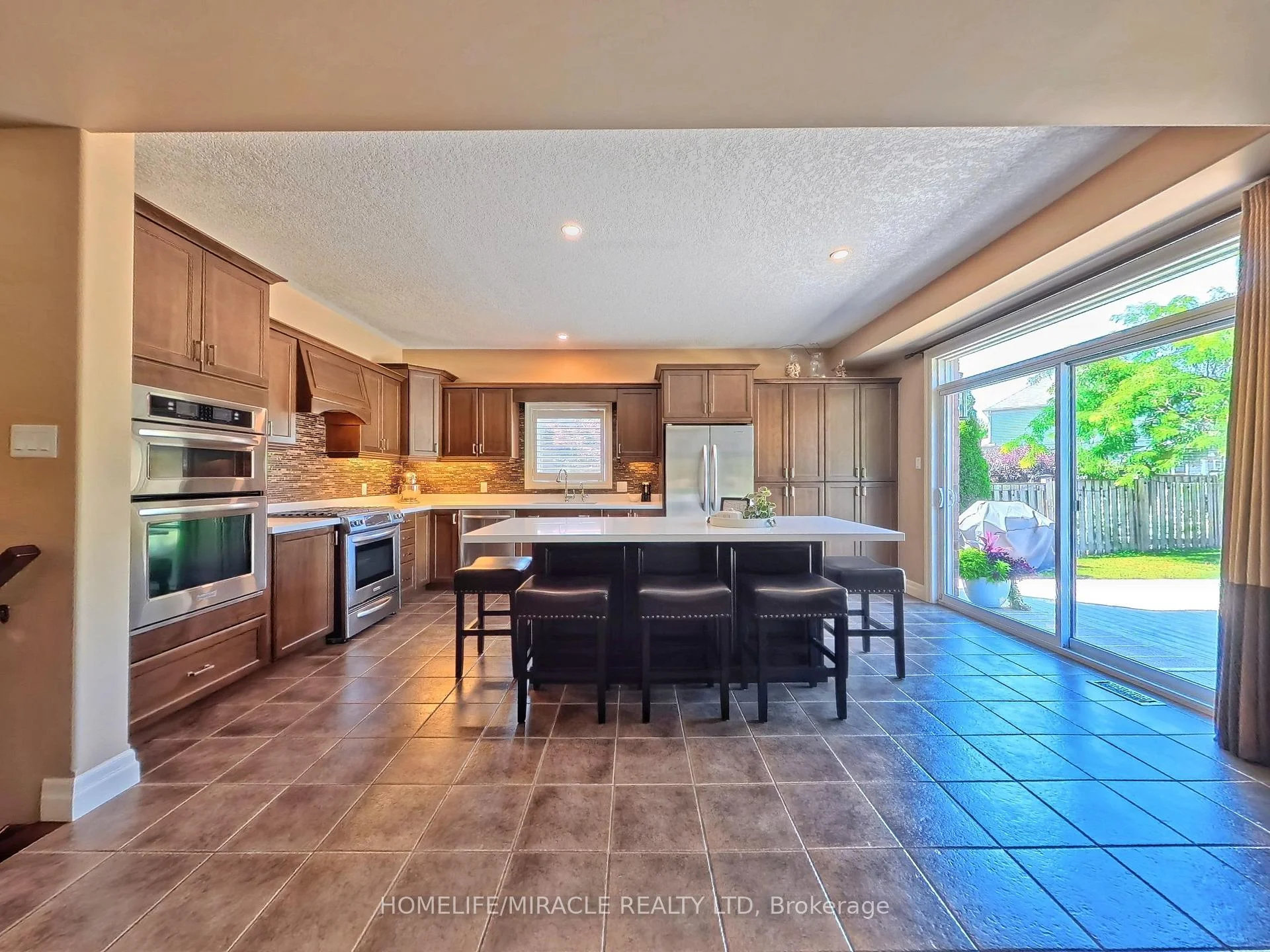 Photo 26 of 913 Valebrook Court, Kitchener, Grand River South — HOMEH