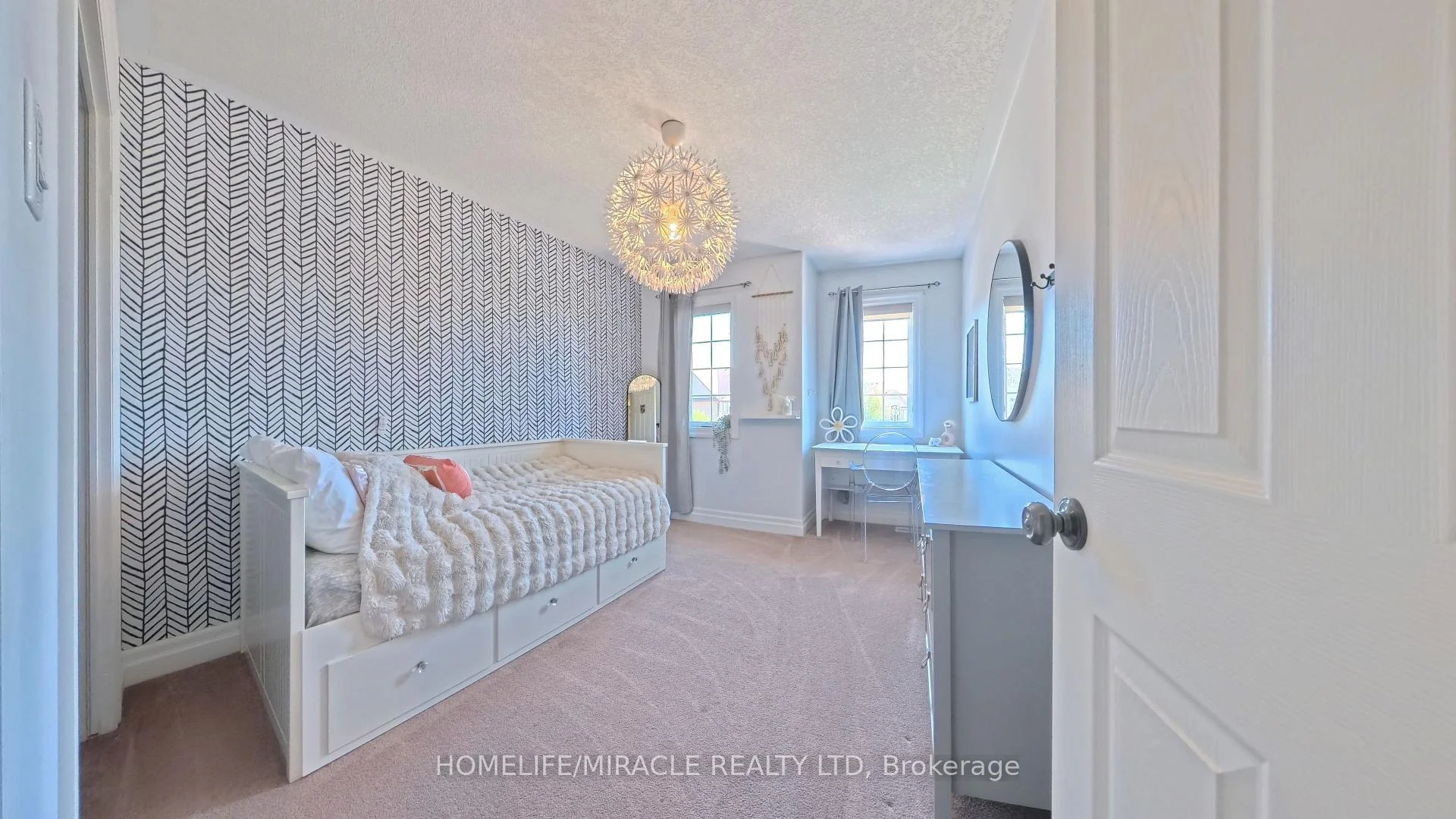 Photo 63 of 913 Valebrook Court, Kitchener, Grand River South — HOMEH