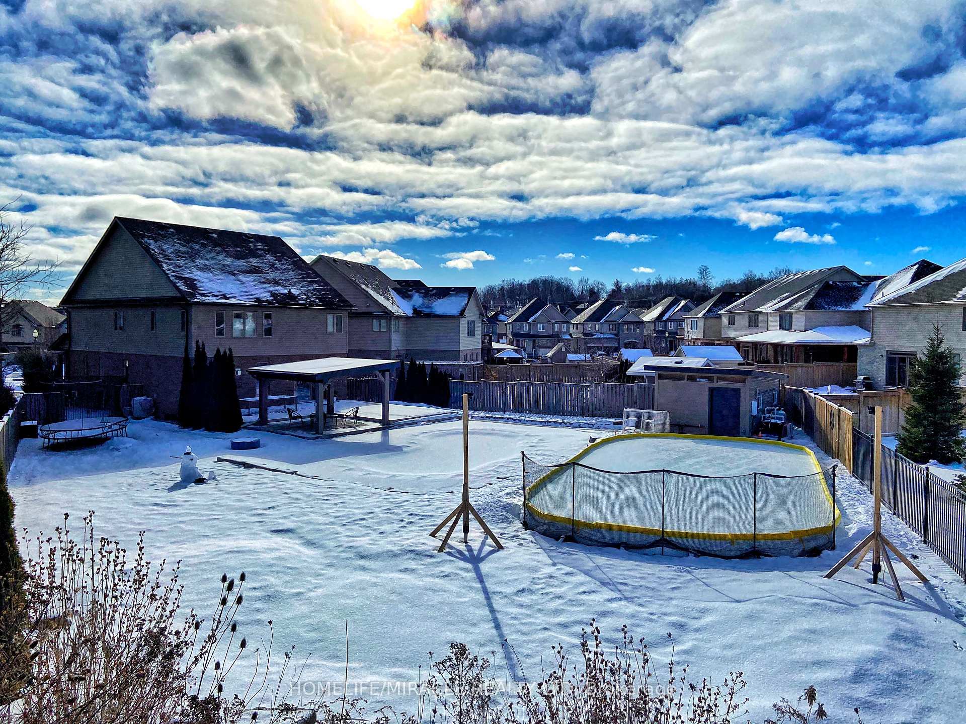 Photo 92 of 913 Valebrook Court, Kitchener, Grand River South — HOMEH