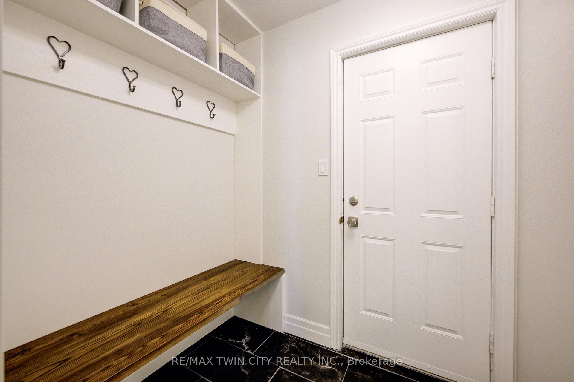 Photo 26 of 439 Northlake Drive, Waterloo, North Lakeshore — HOMEH