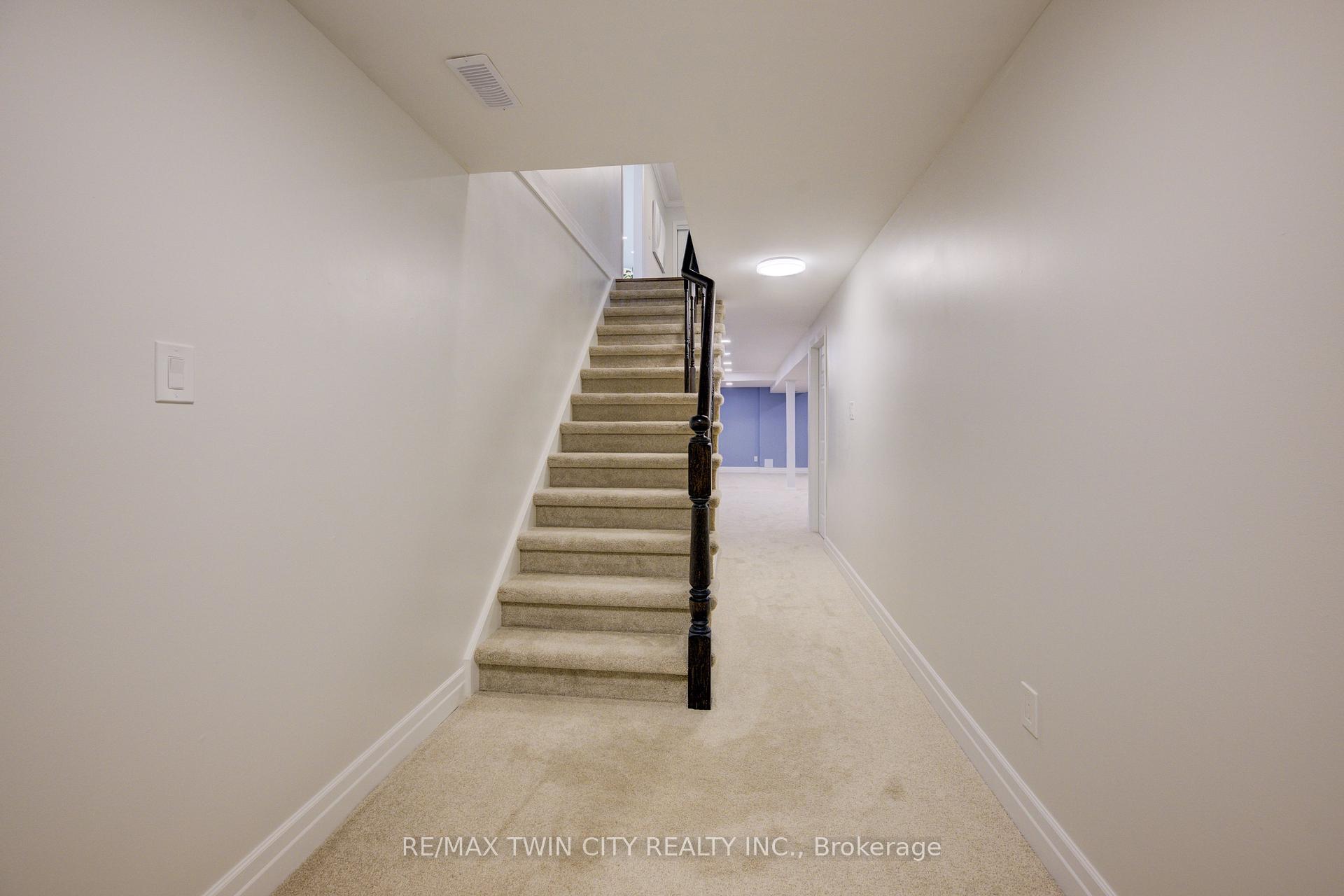 Photo 27 of 439 Northlake Drive, Waterloo, North Lakeshore — HOMEH