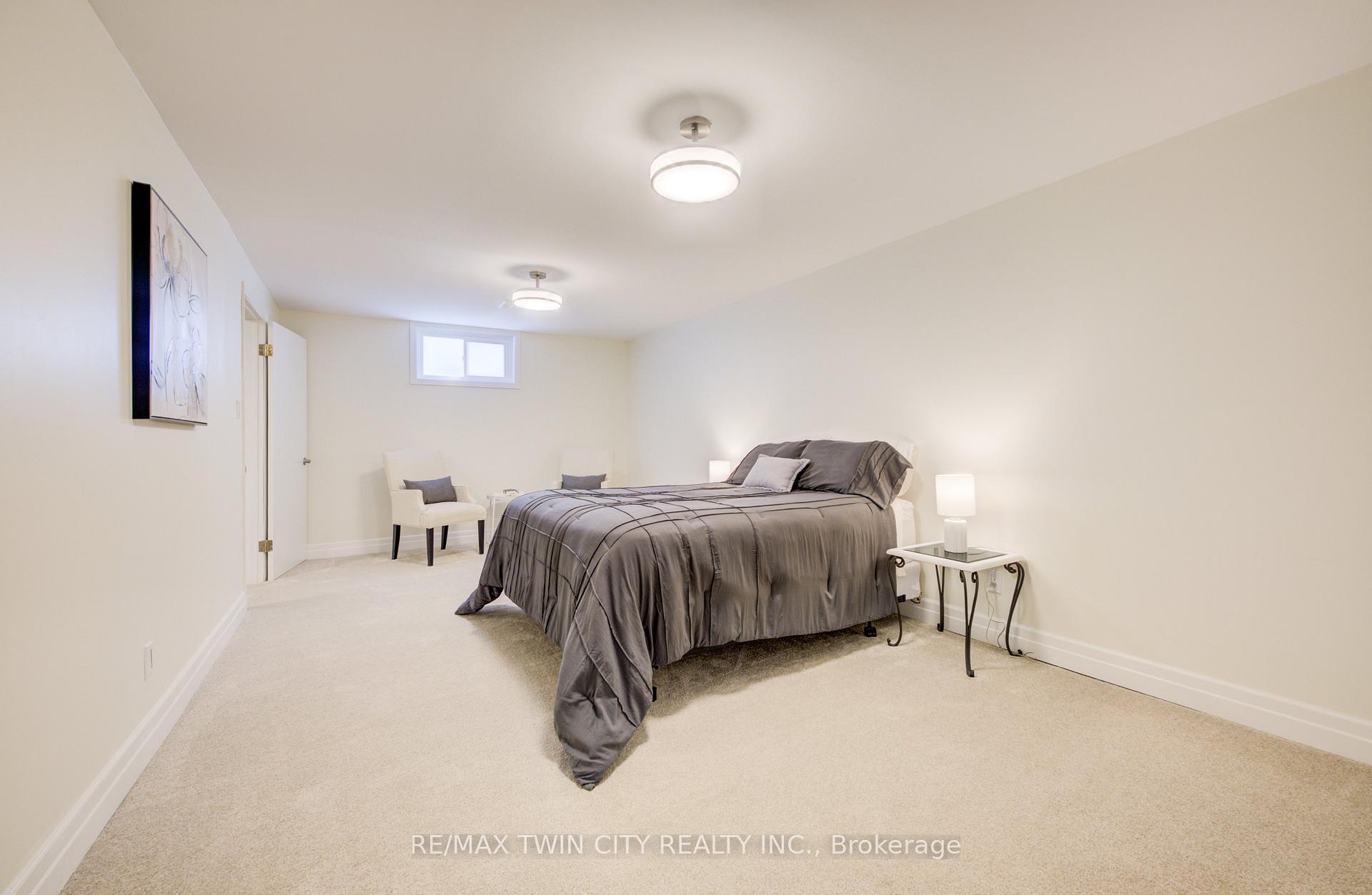 Photo 35 of 439 Northlake Drive, Waterloo, North Lakeshore — HOMEH