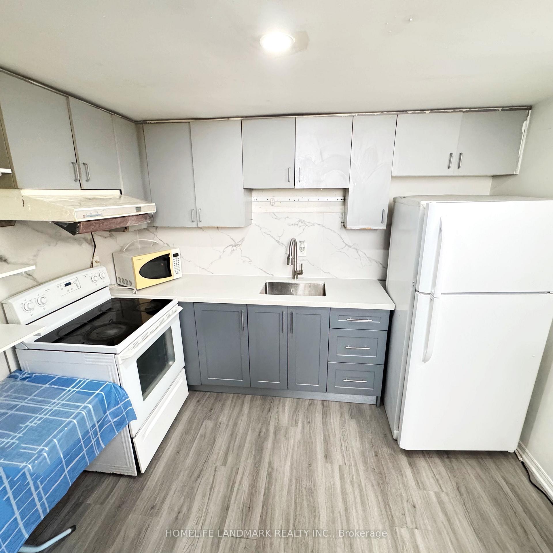 Photo 5 of Unit (Bsmt), 70 Aldergrove Drive, Markham, Milliken Mills East — HOMEH