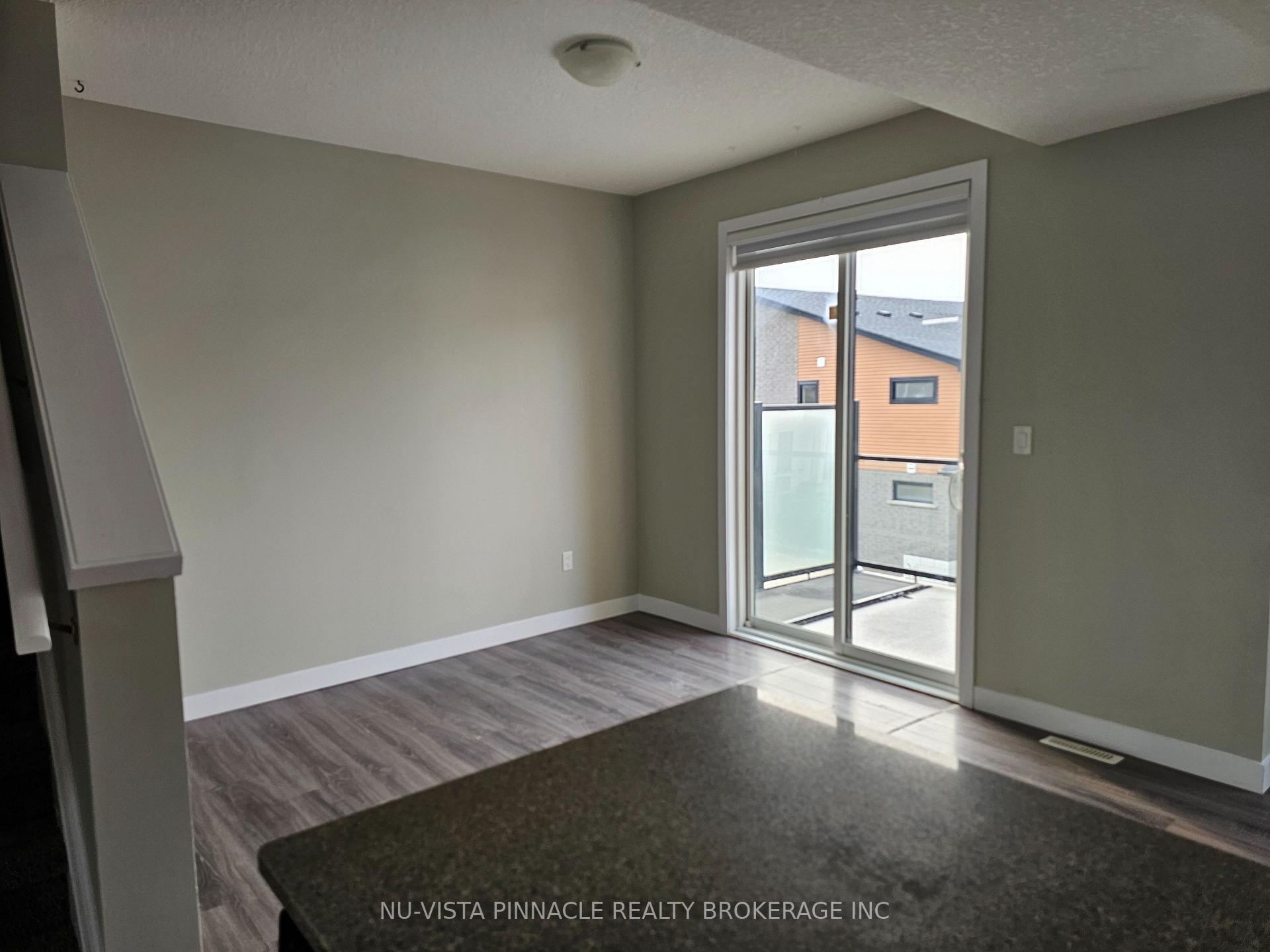 Photo 9 of 929 Sarnia Road, London, North M — HOMEH