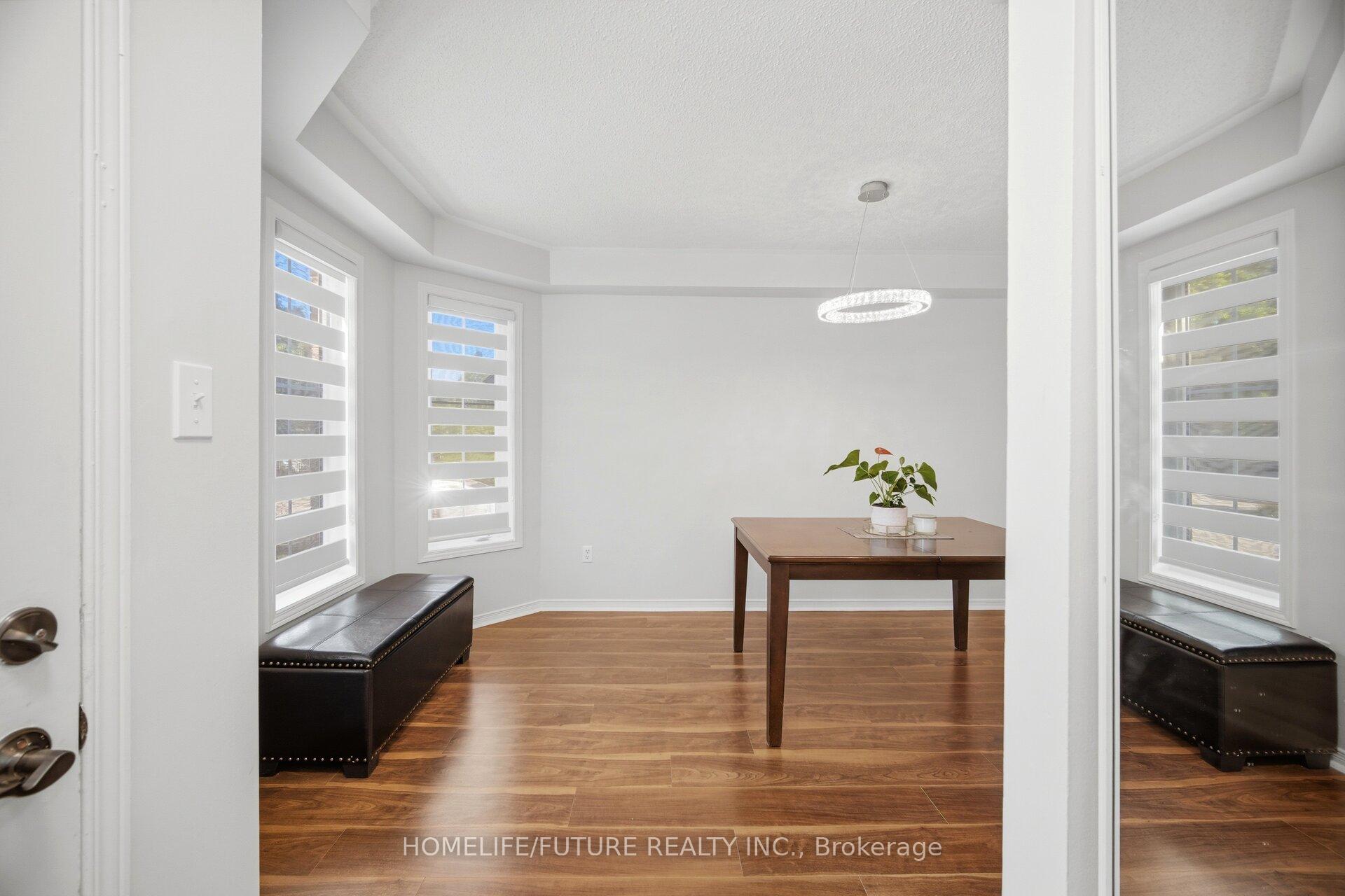 Photo 4 of 32 Laurelhurst Crescent, Vaughan, Vellore Village — HOMEH