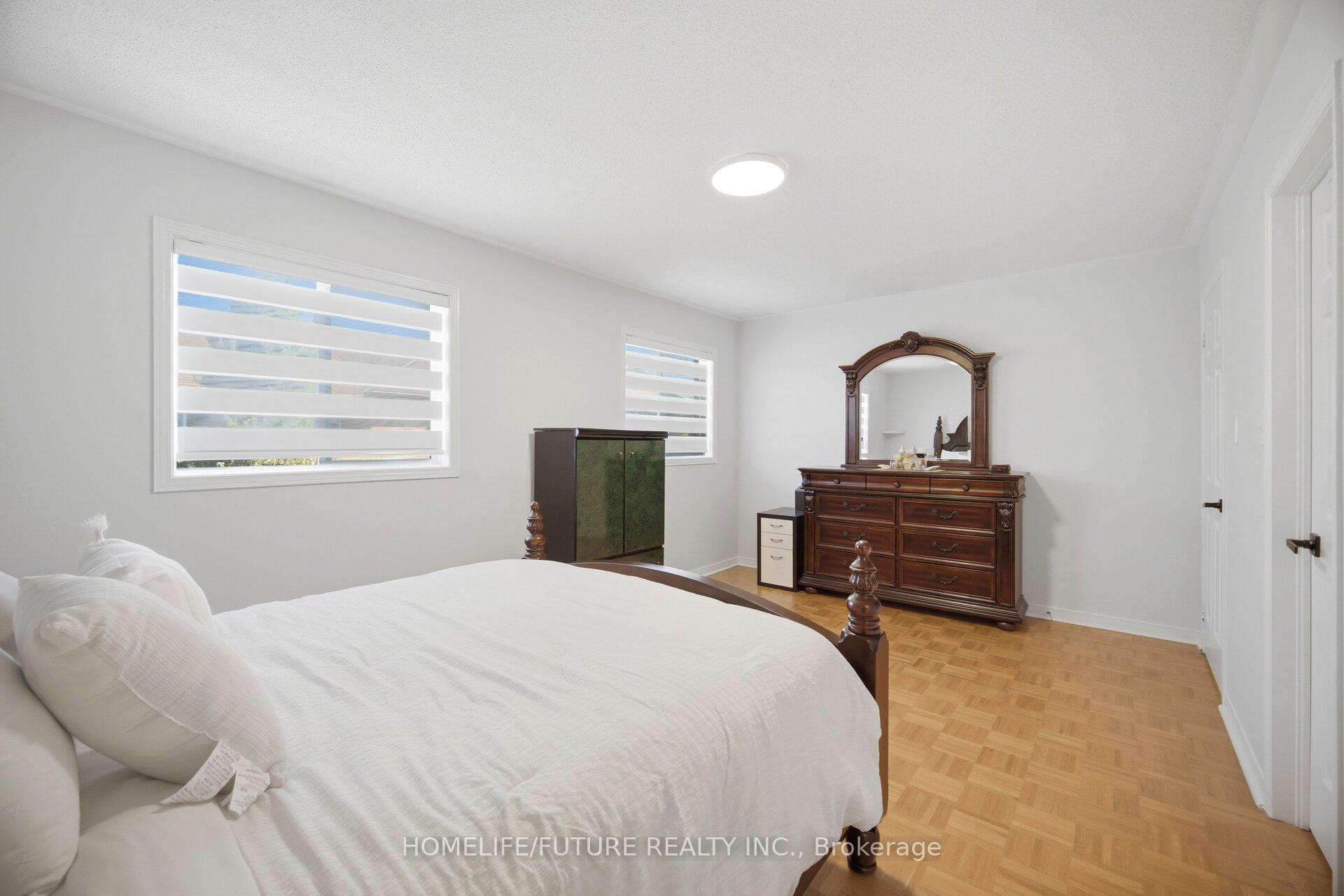 Photo 17 of 32 Laurelhurst Crescent, Vaughan, Vellore Village — HOMEH