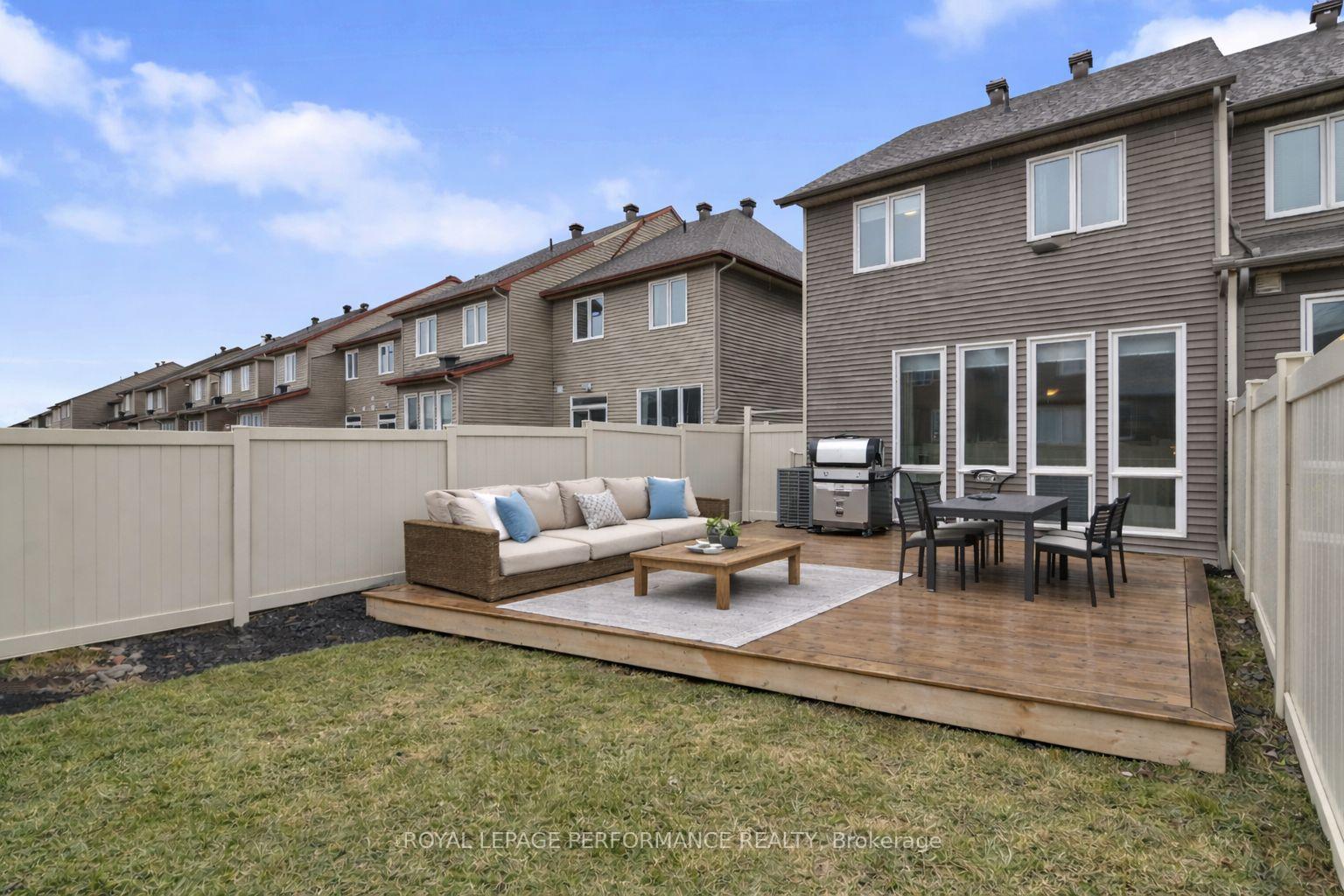 Photo 33 of 322 Fergus Crescent, Ottawa, Barrhaven - Cedargrove/Fraserdale — HOMEH