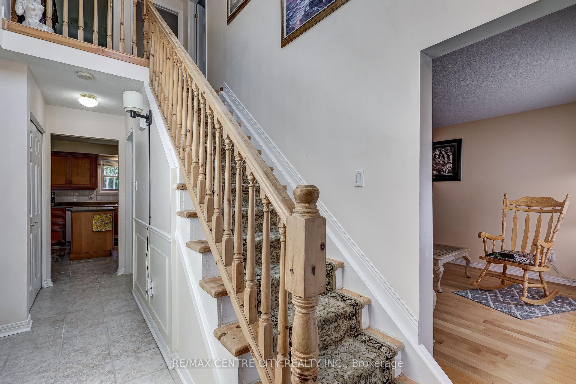 Photo 6 of 48 Clarendon Crescent, London, South P — HOMEH