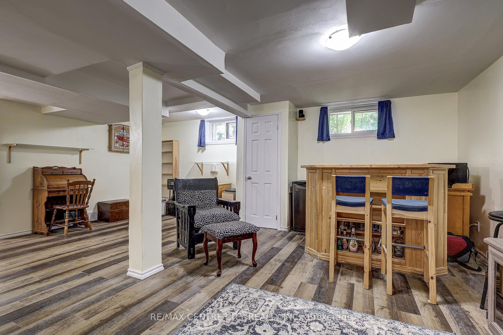 Photo 39 of 48 Clarendon Crescent, London, South P — HOMEH