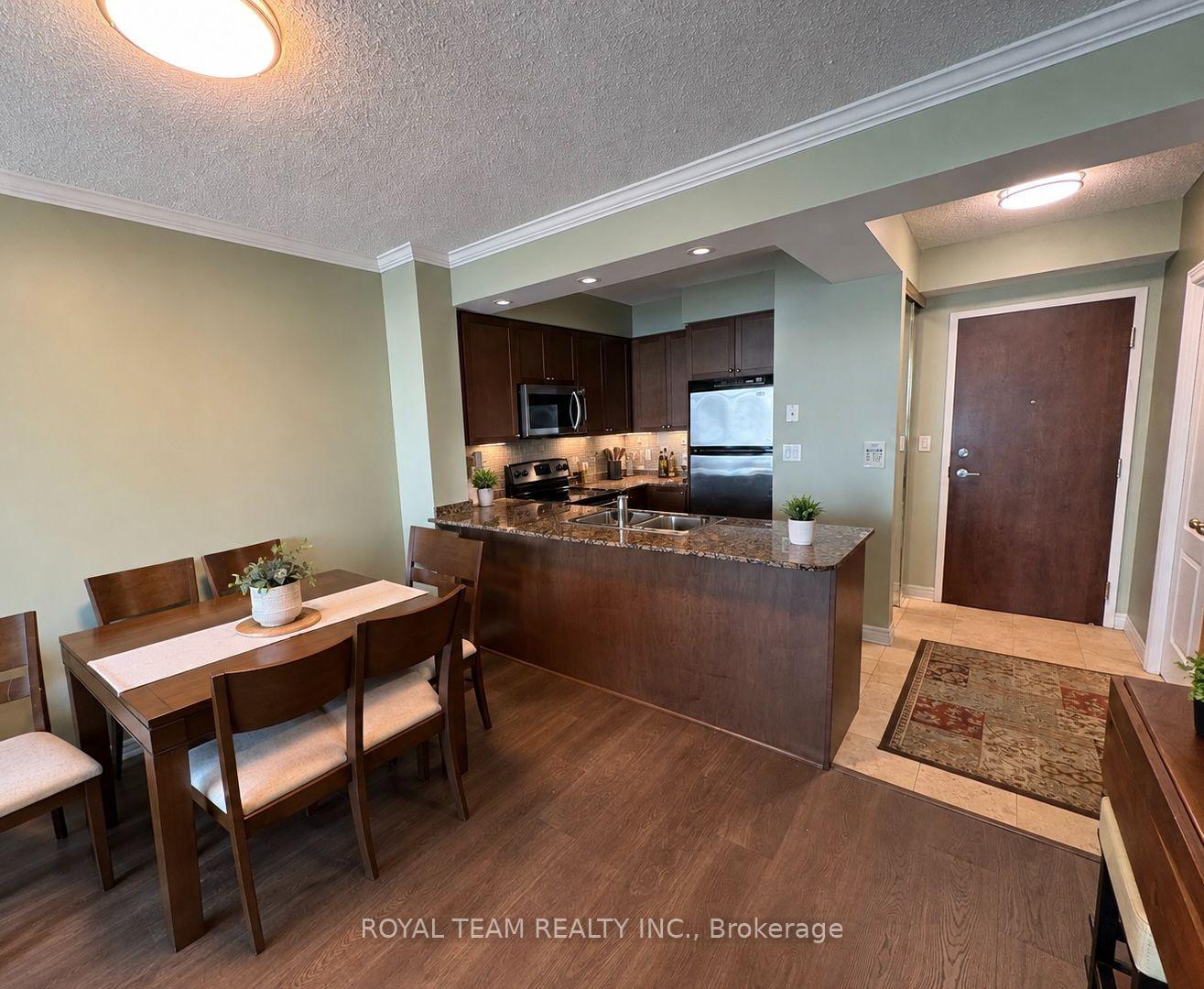 Photo 5 of Unit 1110, 100 Promenade Circle, Vaughan, Beverley Glen — HOMEH