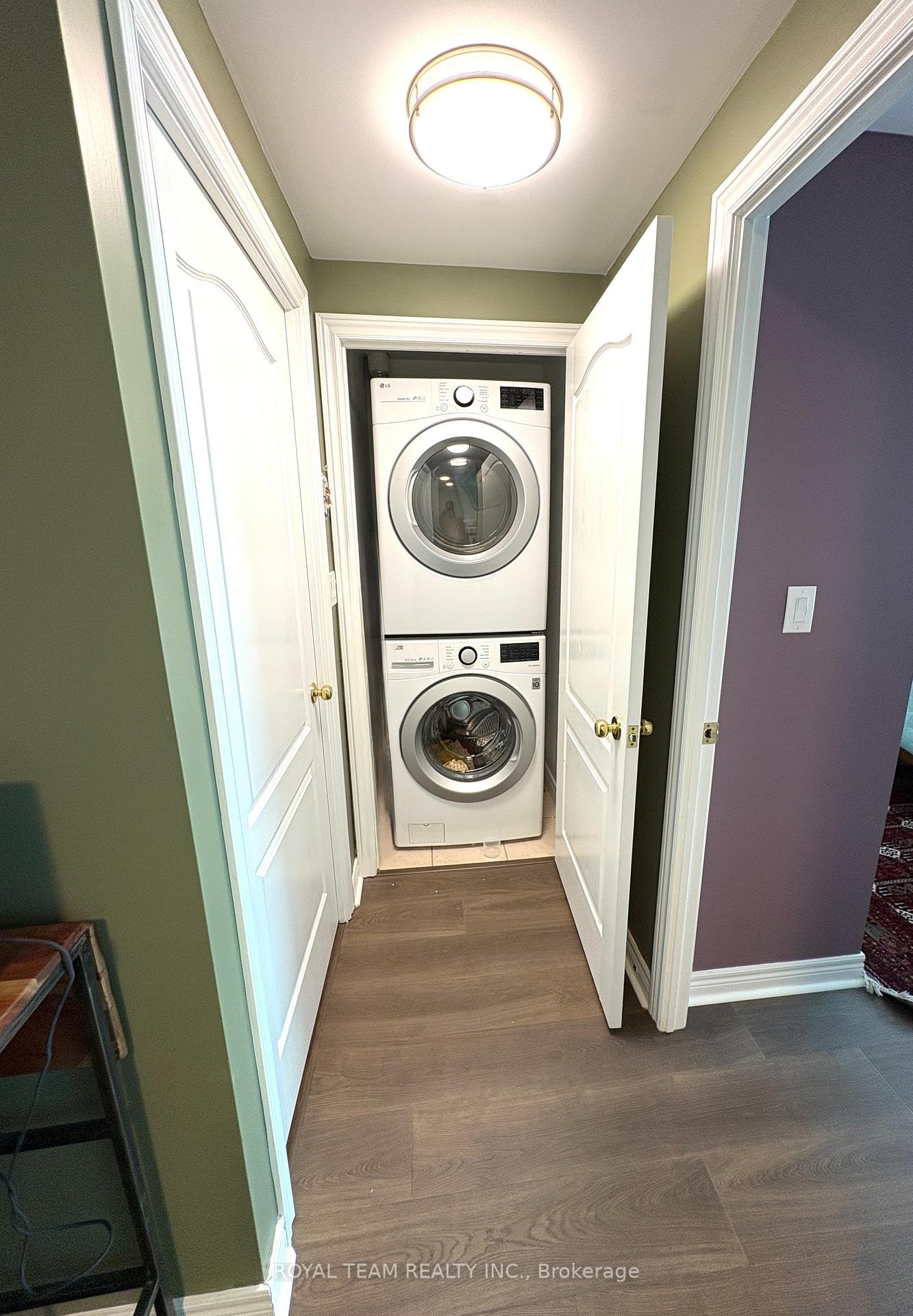 Photo 13 of Unit 1110, 100 Promenade Circle, Vaughan, Beverley Glen — HOMEH
