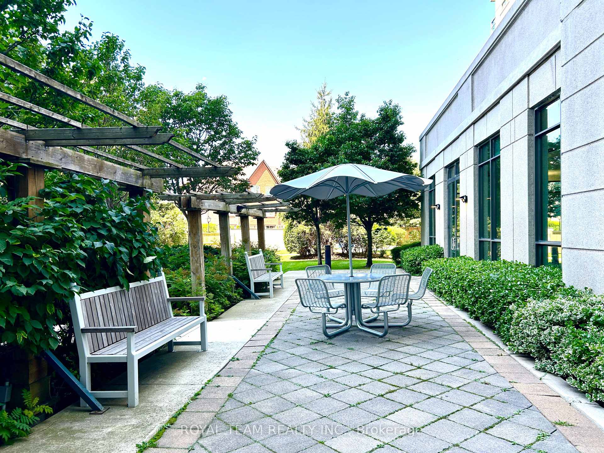 Photo 27 of Unit 1110, 100 Promenade Circle, Vaughan, Beverley Glen — HOMEH