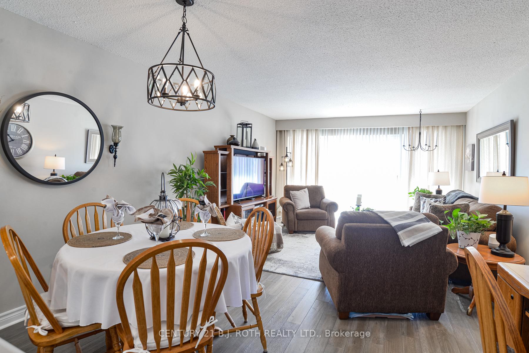 Photo 8 of Unit Unit 4, 4 Paradise Boulevard, Ramara, Rural Ramara — HOMEH