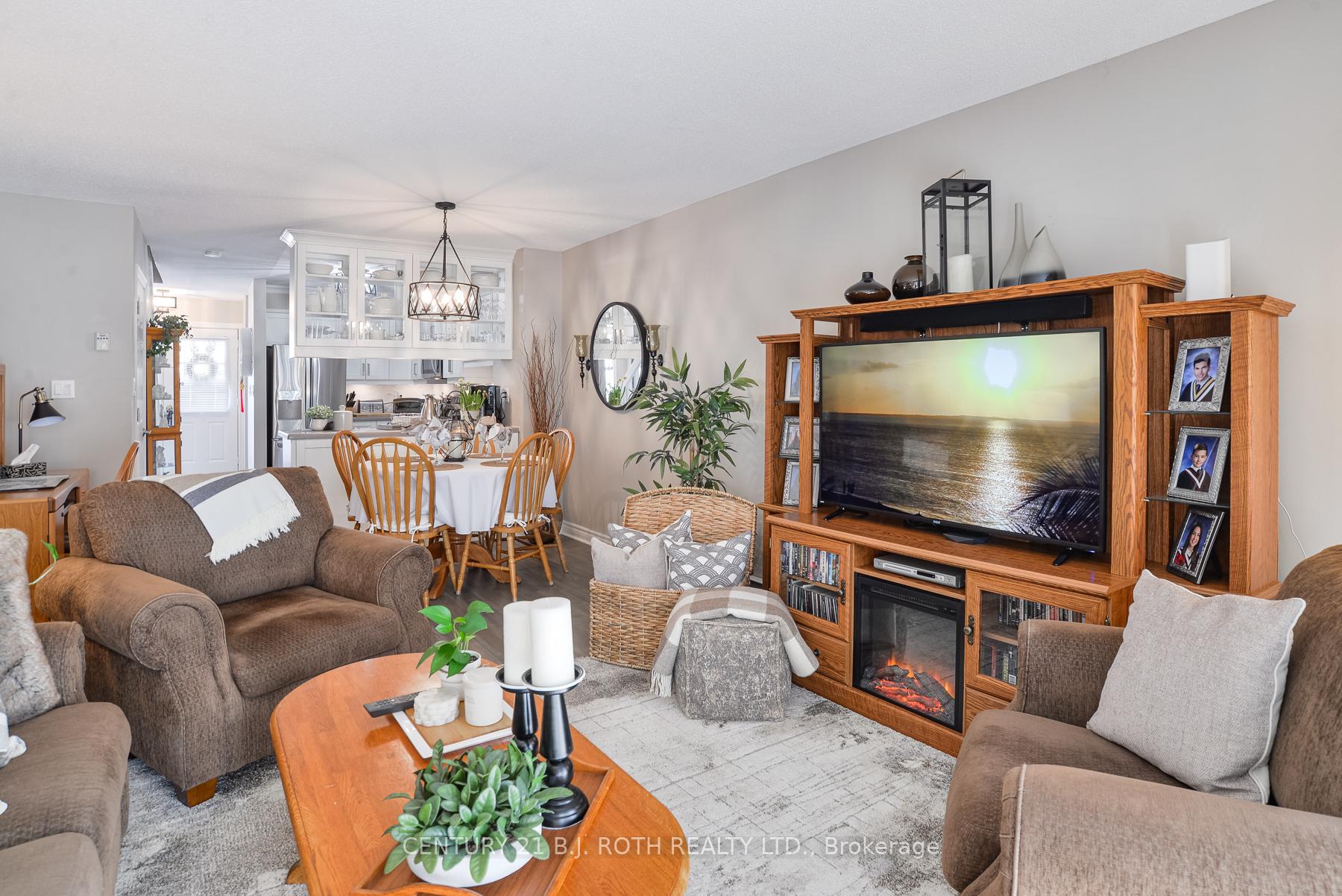 Photo 12 of Unit Unit 4, 4 Paradise Boulevard, Ramara, Rural Ramara — HOMEH