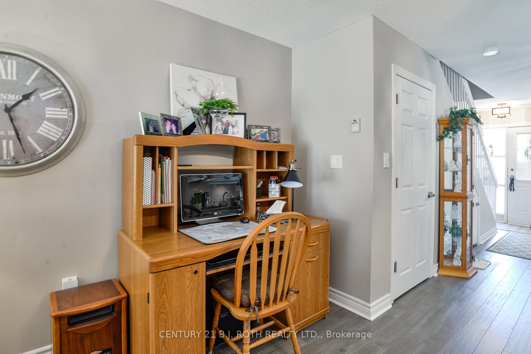 Photo 14 of Unit Unit 4, 4 Paradise Boulevard, Ramara, Rural Ramara — HOMEH