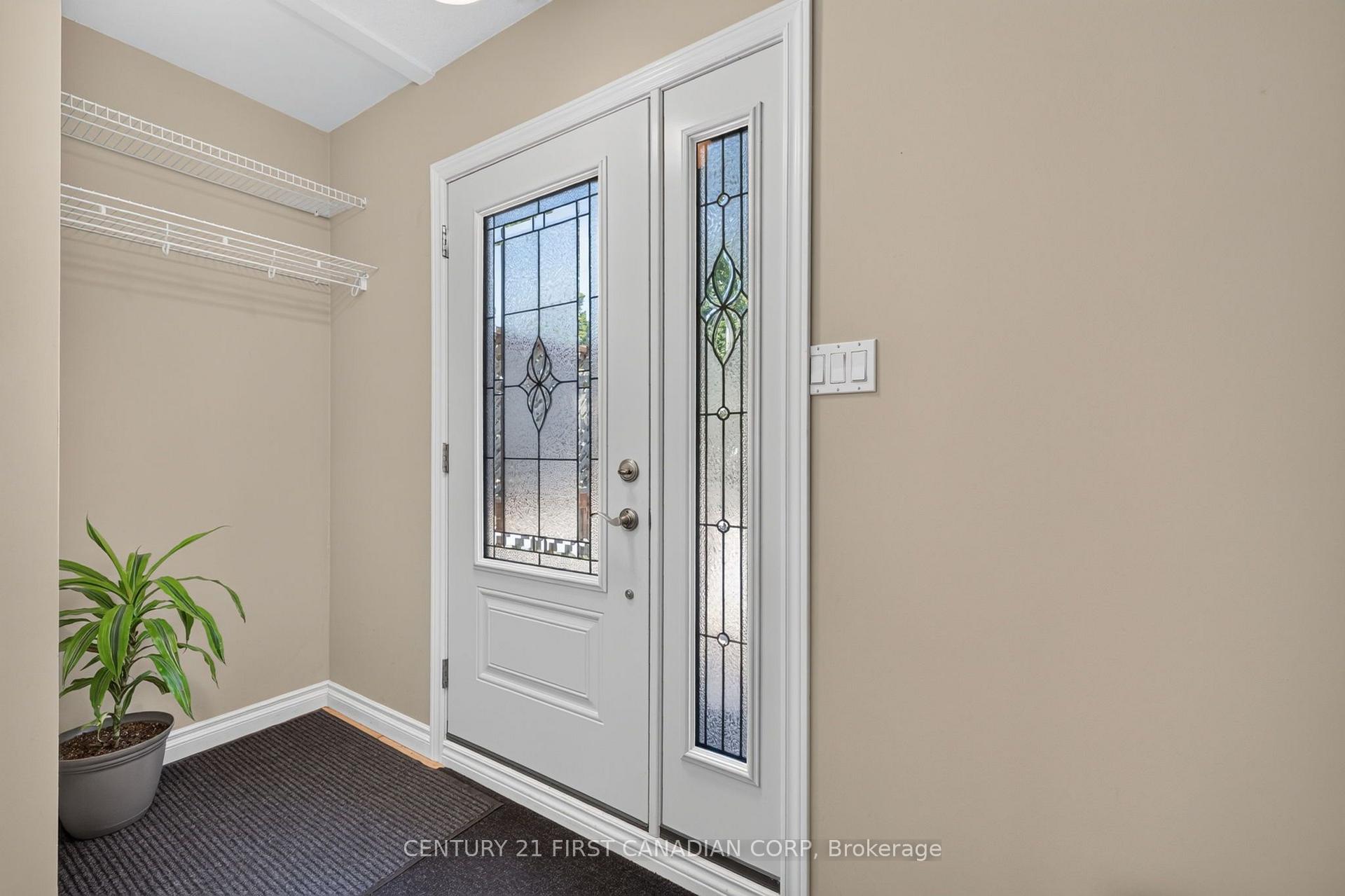 Photo 5 of 595 Winblest Avenue, London, South R — HOMEH