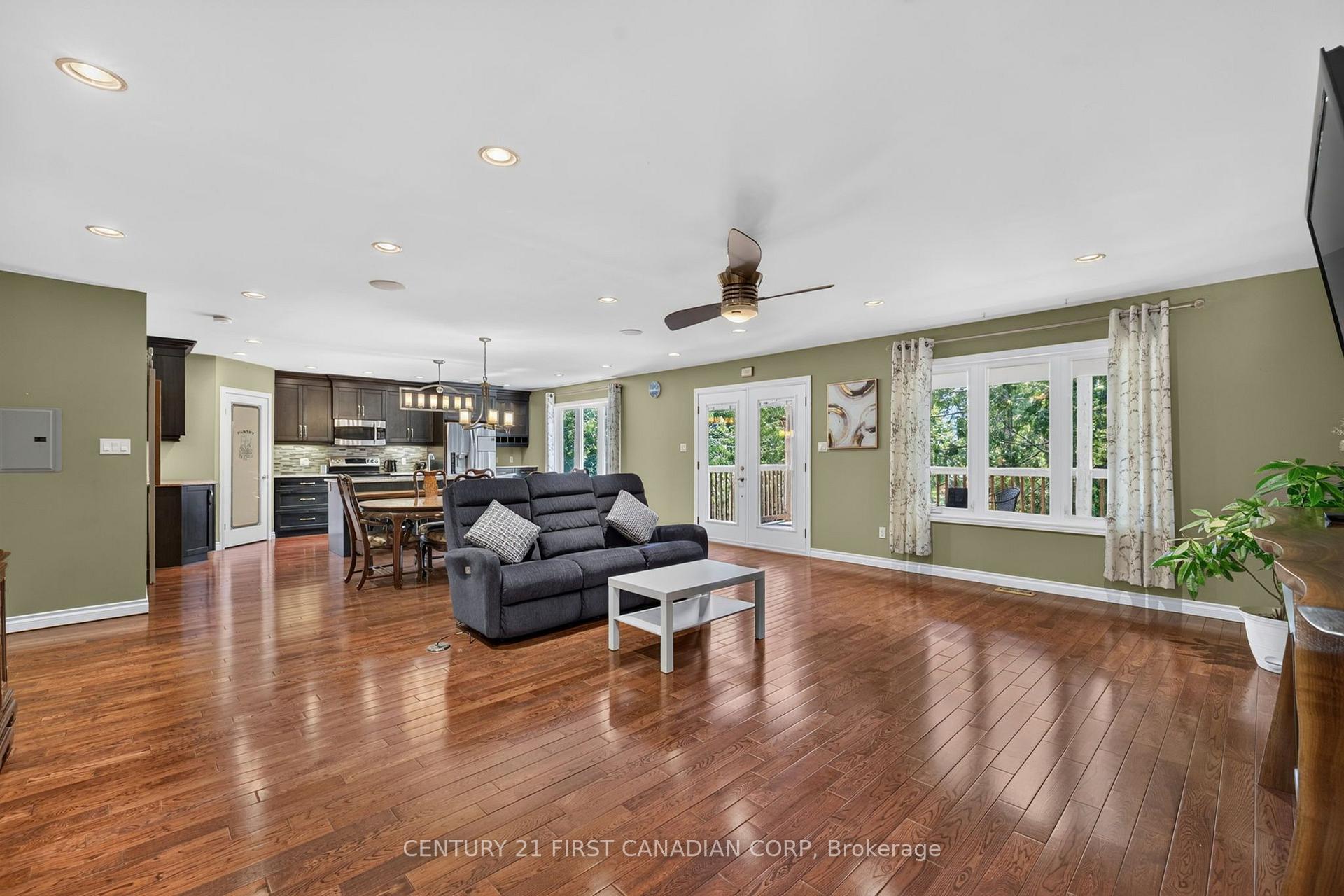 Photo 31 of 595 Winblest Avenue, London, South R — HOMEH