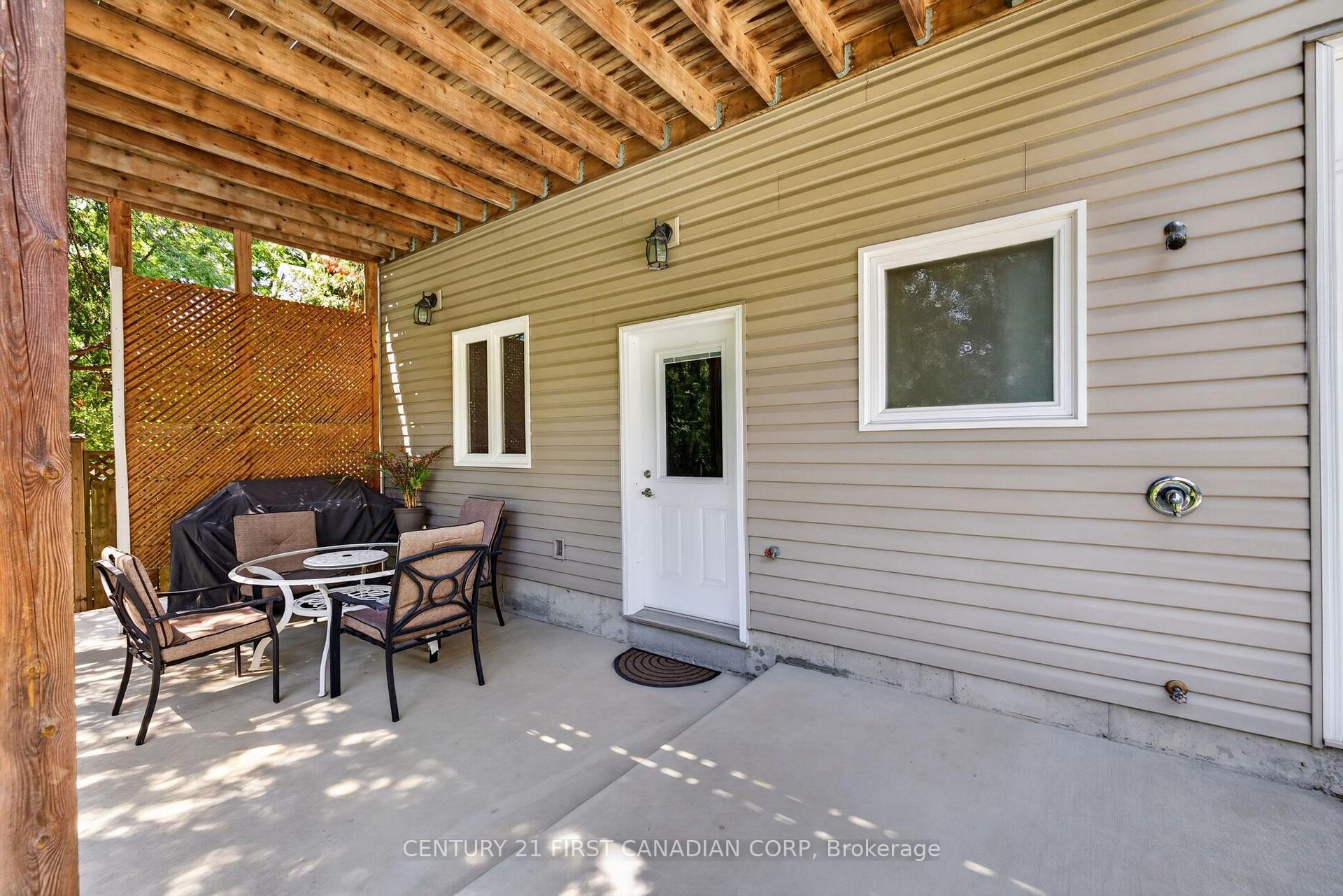 Photo 45 of 595 Winblest Avenue, London, South R — HOMEH
