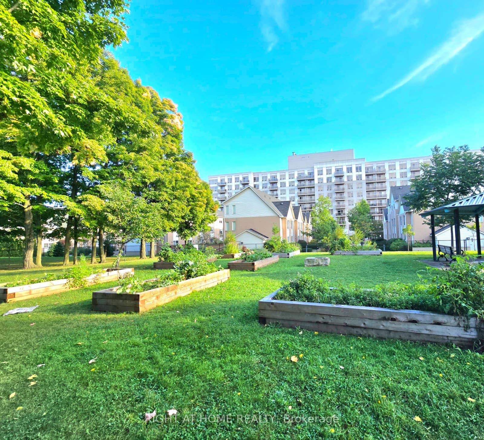 Photo 34 of Unit PH01, 3650 Kingston Road, Scarborough, Scarborough Village — HOMEH