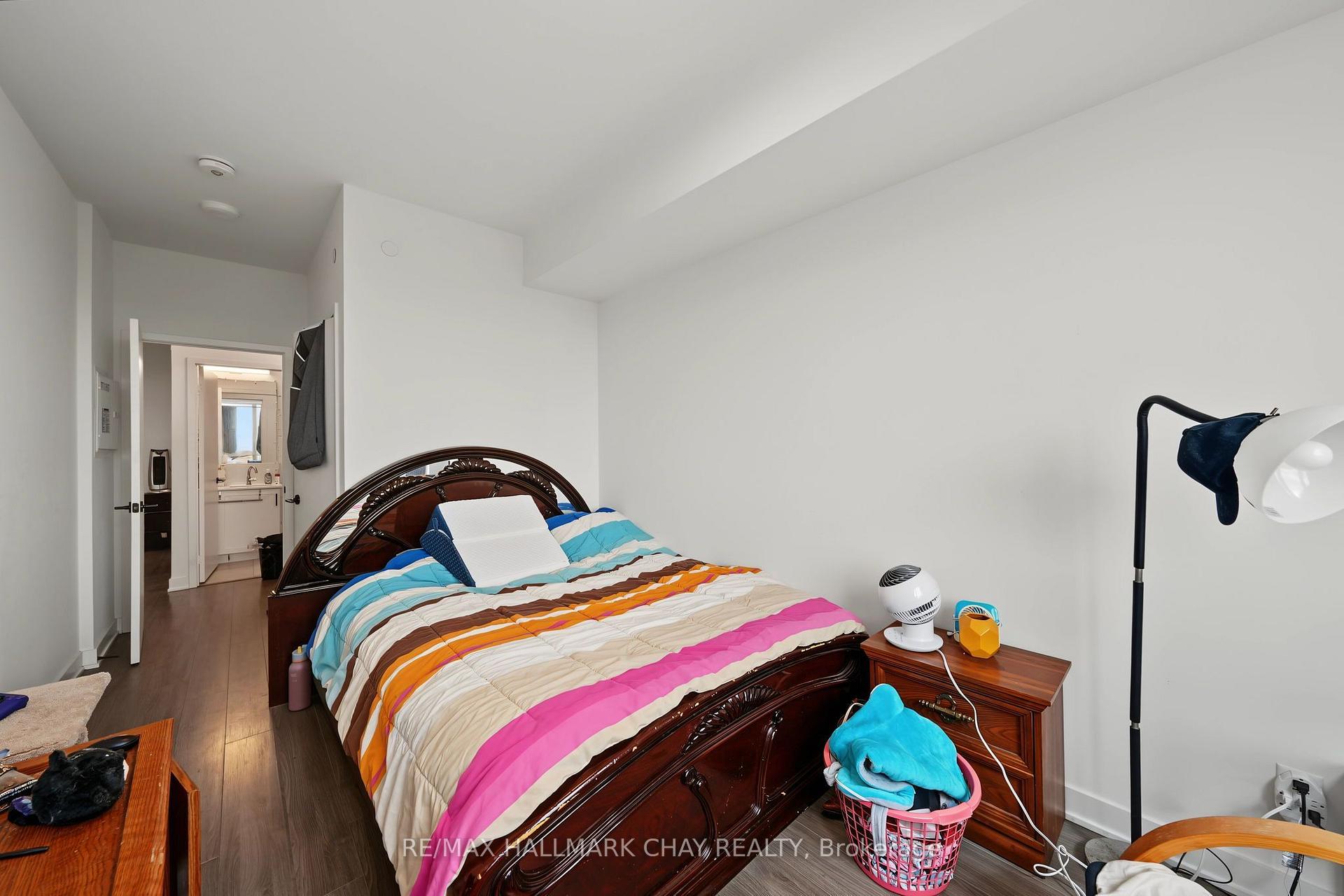 Photo 14 of Unit 418, 681 Yonge Street, Barrie, Painswick South — HOMEH