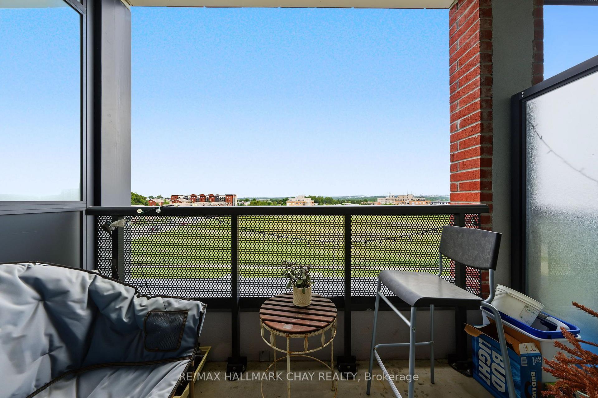 Photo 17 of Unit 418, 681 Yonge Street, Barrie, Painswick South — HOMEH