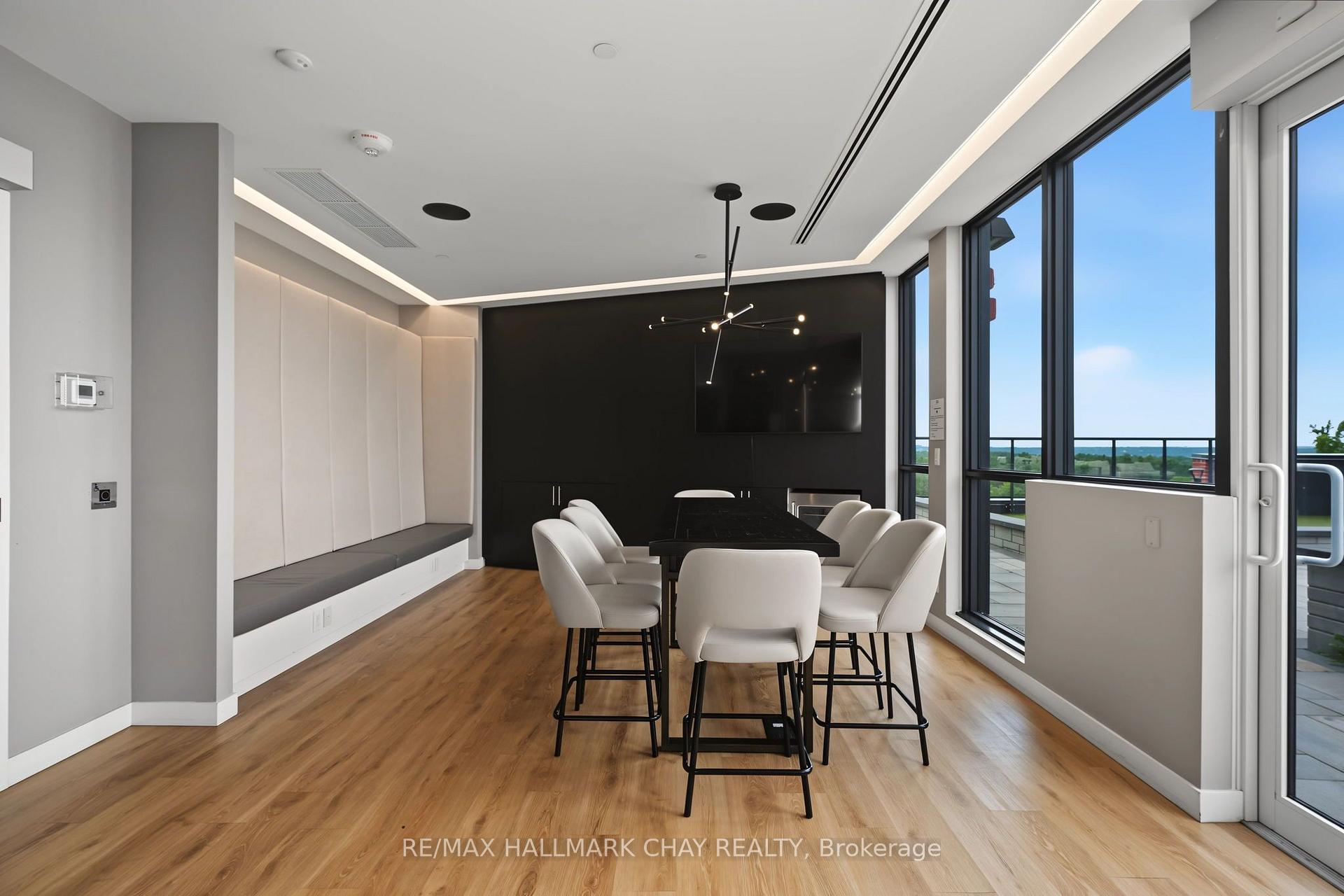 Photo 21 of Unit 418, 681 Yonge Street, Barrie, Painswick South — HOMEH