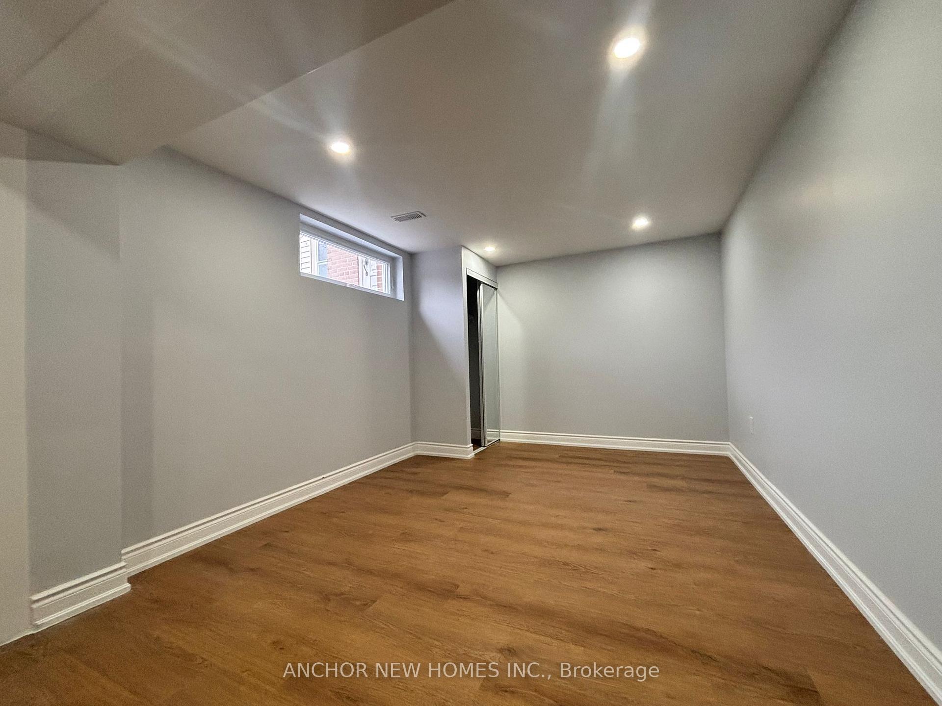 Photo 6 of 24 Fletcher Place, Etobicoke, Kingsview Village-The Westway — HOMEH