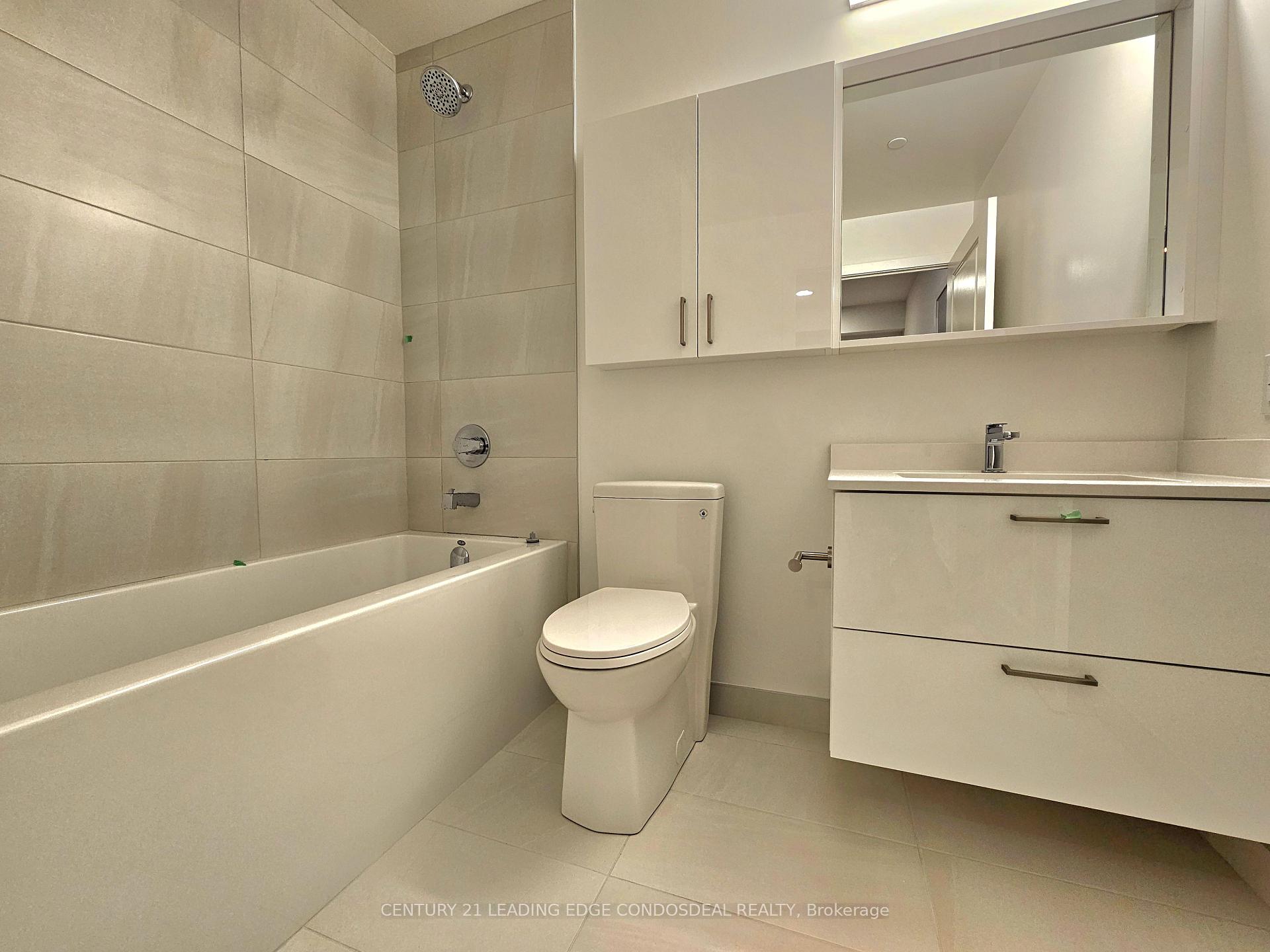 Photo 9 of Unit 419, 30 Upper Mall Way, Vaughan, Brownridge — HOMEH