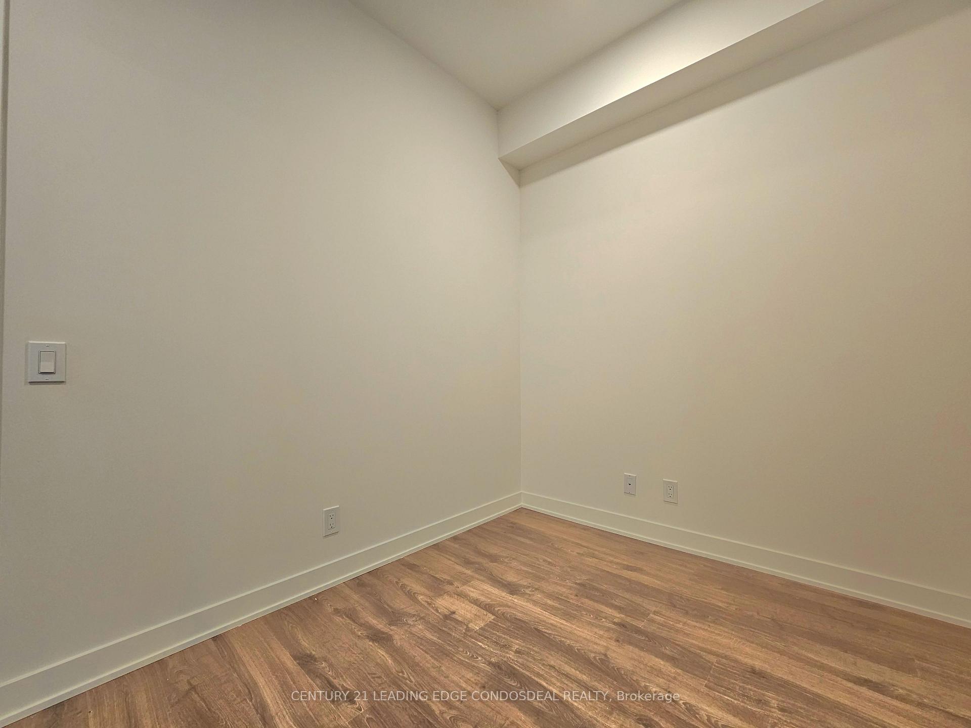 Photo 10 of Unit 419, 30 Upper Mall Way, Vaughan, Brownridge — HOMEH