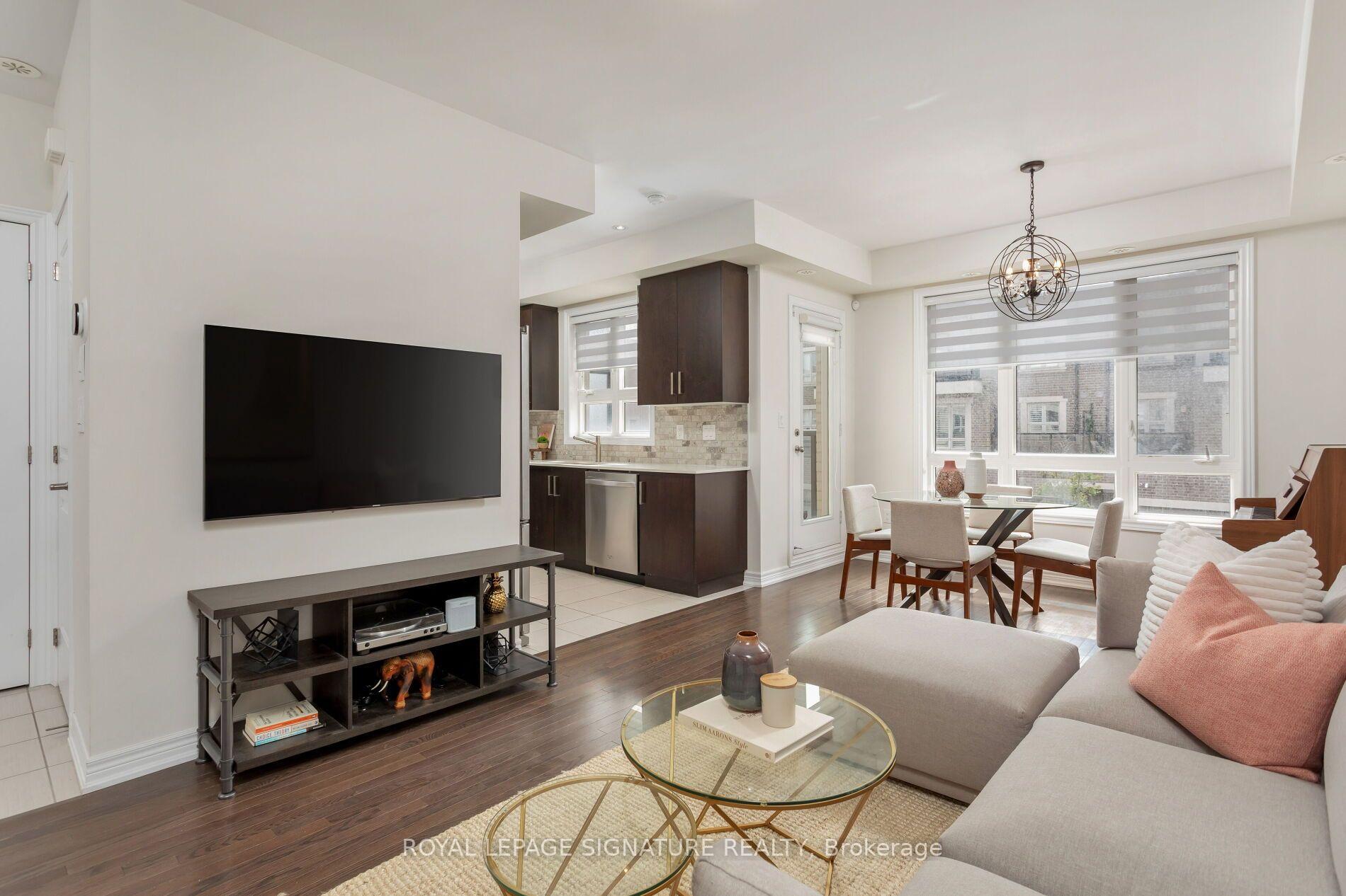 Photo 17 of Unit 18, 105 Kayla Crescent, Vaughan, Maple — HOMEH
