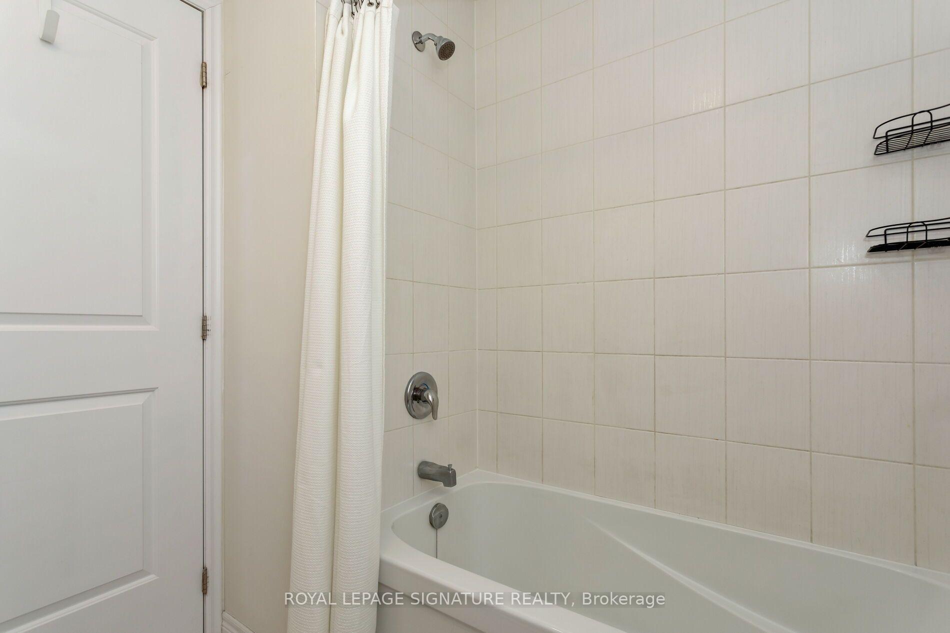 Photo 43 of Unit 18, 105 Kayla Crescent, Vaughan, Maple — HOMEH