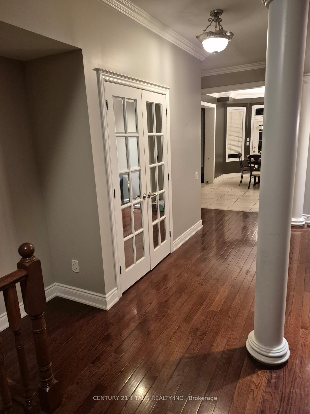 Photo 11 of 170 Tawny Crescent, Oakville, Bronte — HOMEH