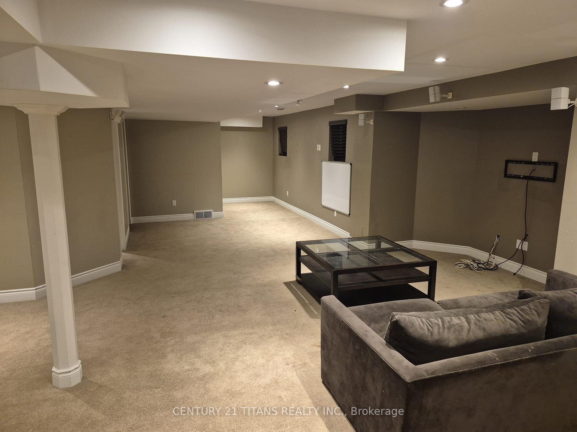 Photo 24 of 170 Tawny Crescent, Oakville, Bronte — HOMEH