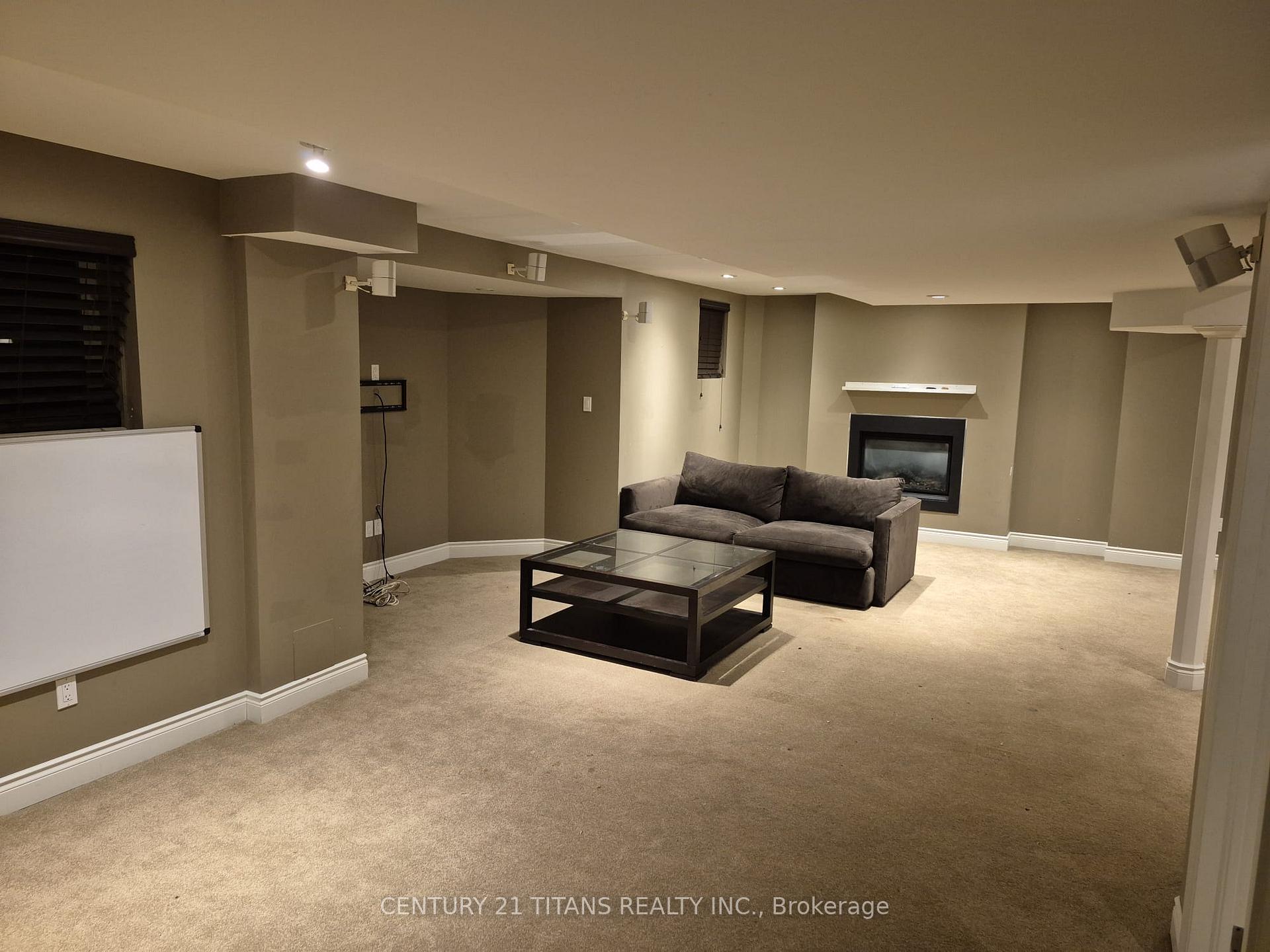 Photo 25 of 170 Tawny Crescent, Oakville, Bronte — HOMEH