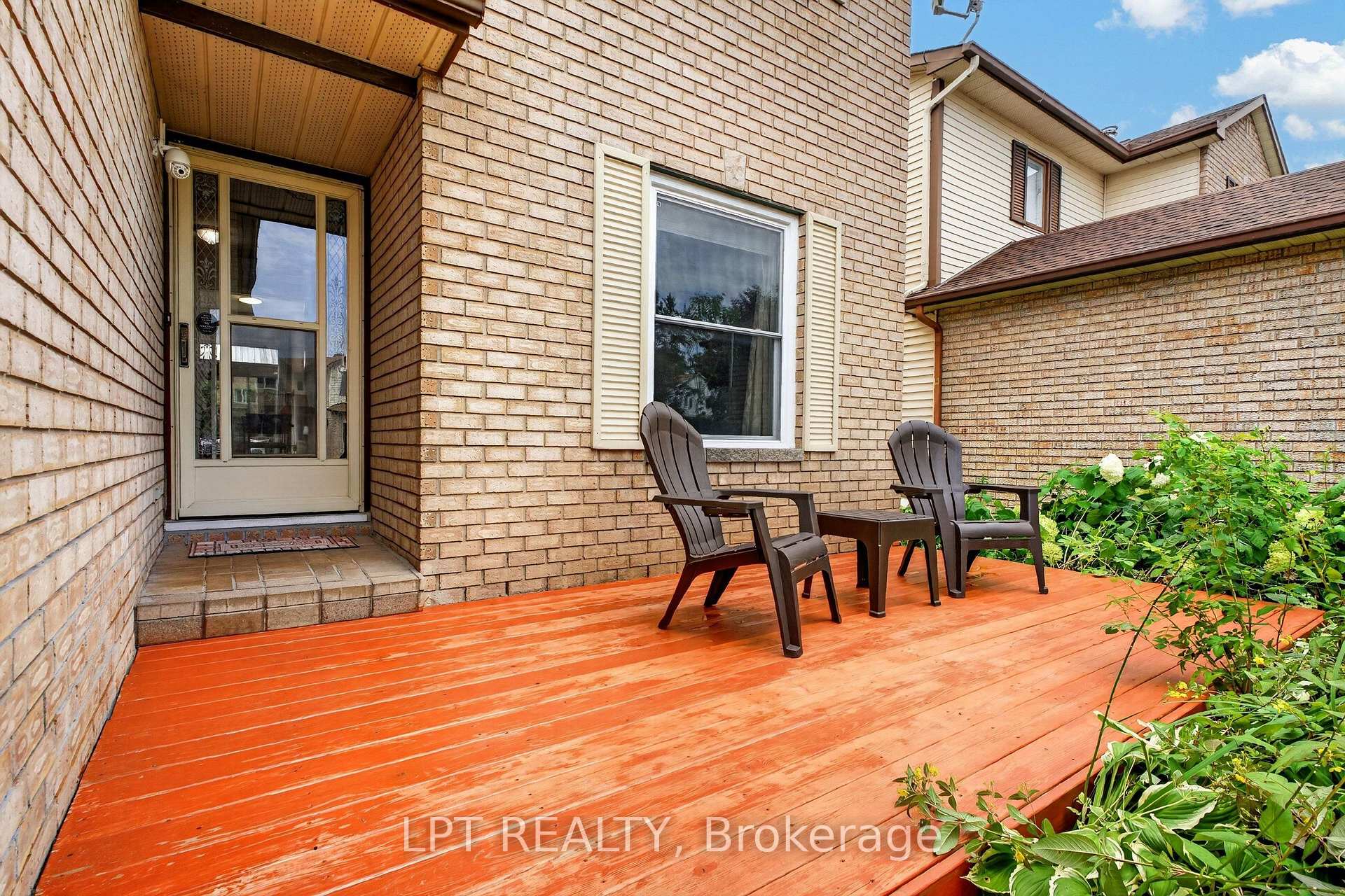 Photo 3 of 56 Victor Street, Ottawa, Stittsville (Central) — HOMEH