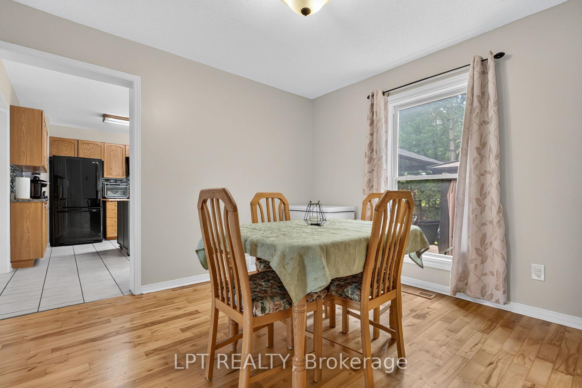 Photo 9 of 56 Victor Street, Ottawa, Stittsville (Central) — HOMEH
