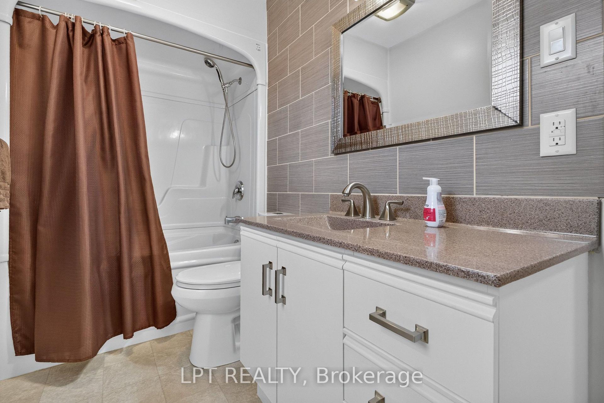 Photo 23 of 56 Victor Street, Ottawa, Stittsville (Central) — HOMEH