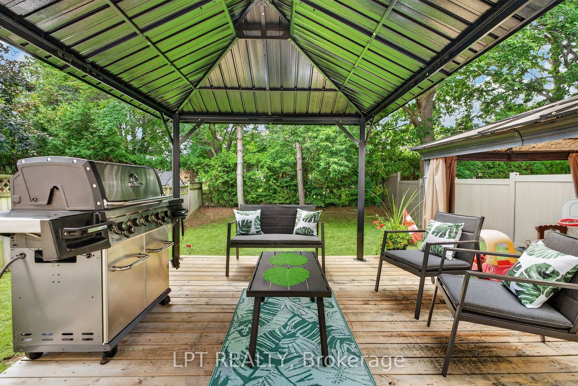 Photo 37 of 56 Victor Street, Ottawa, Stittsville (Central) — HOMEH
