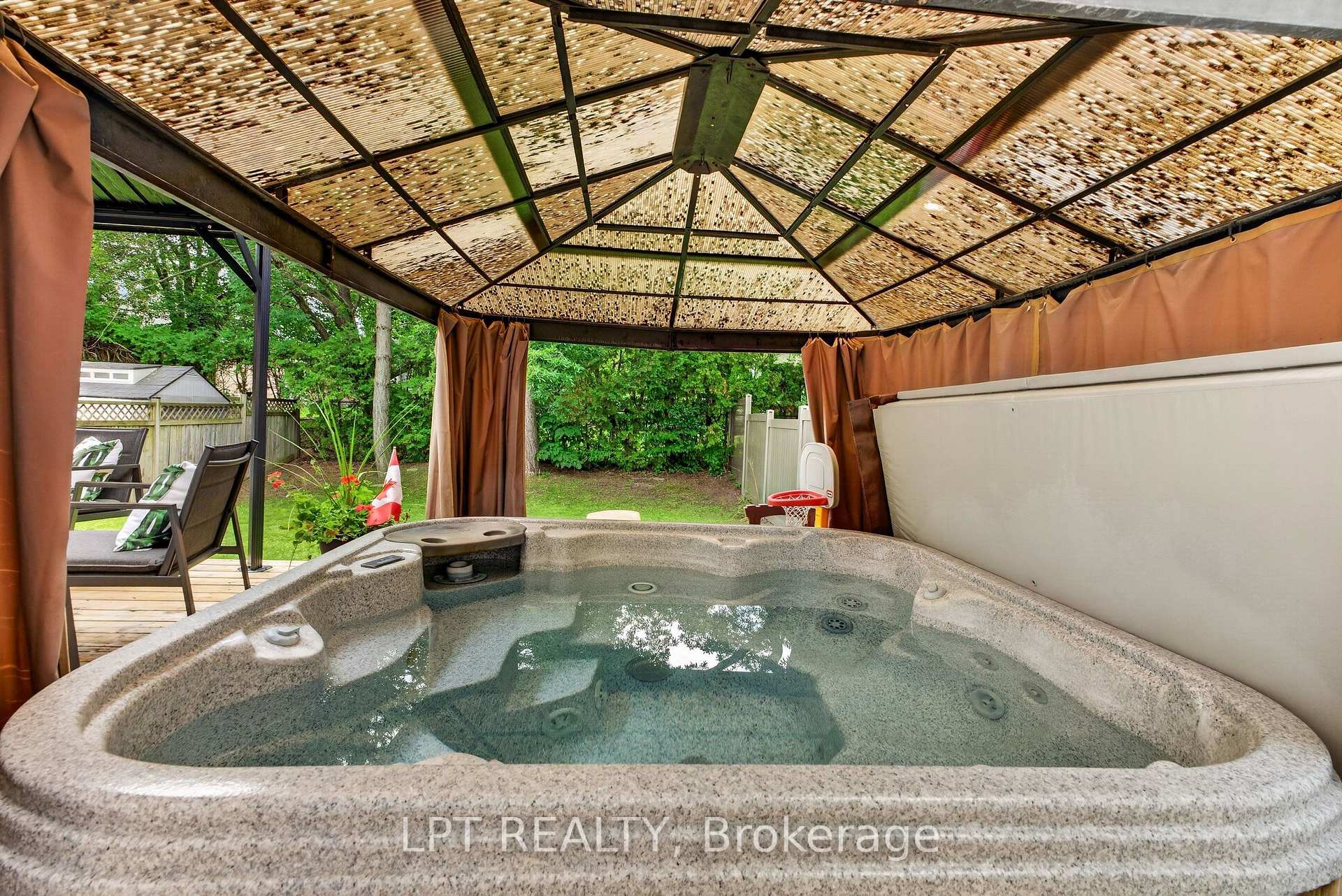 Photo 39 of 56 Victor Street, Ottawa, Stittsville (Central) — HOMEH