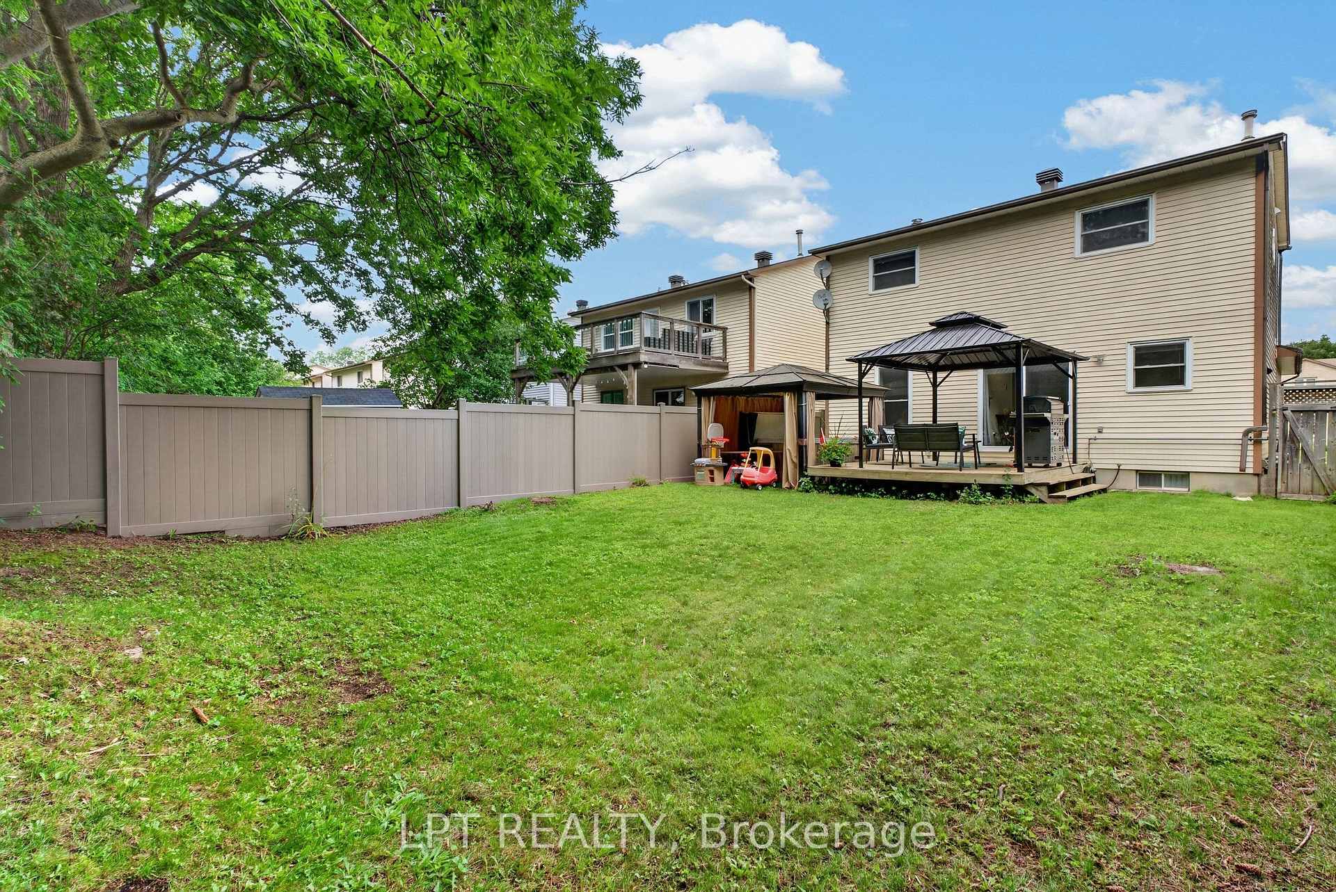 Photo 43 of 56 Victor Street, Ottawa, Stittsville (Central) — HOMEH