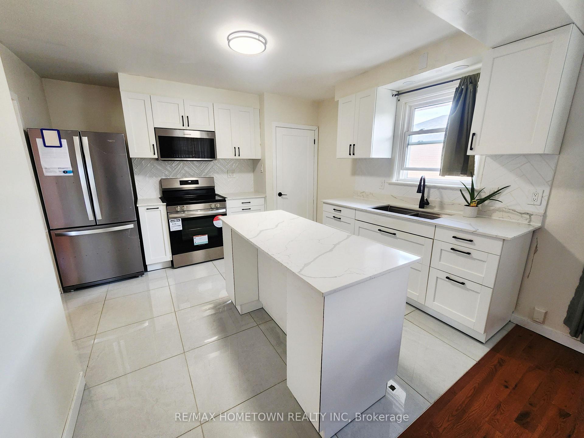 Photo 7 of 1124 Fourth Street E, Cornwall, Cornwall — HOMEH